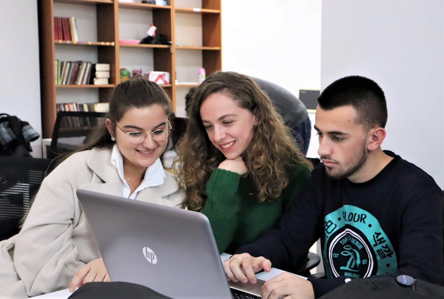 UP-ja funksionalizon modulin për shkarkimin online të vërtetimit të studentit
