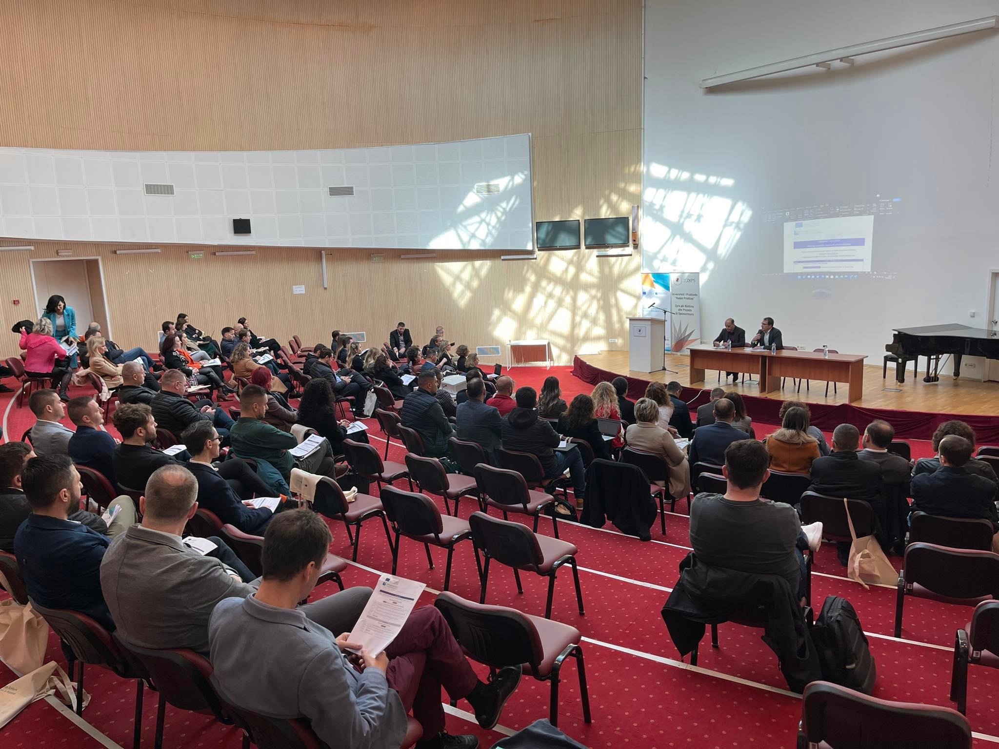 UP-ja organizon trajnim për shkrimin e artikujve shkencorë në kuadër të projektit ResearchCult