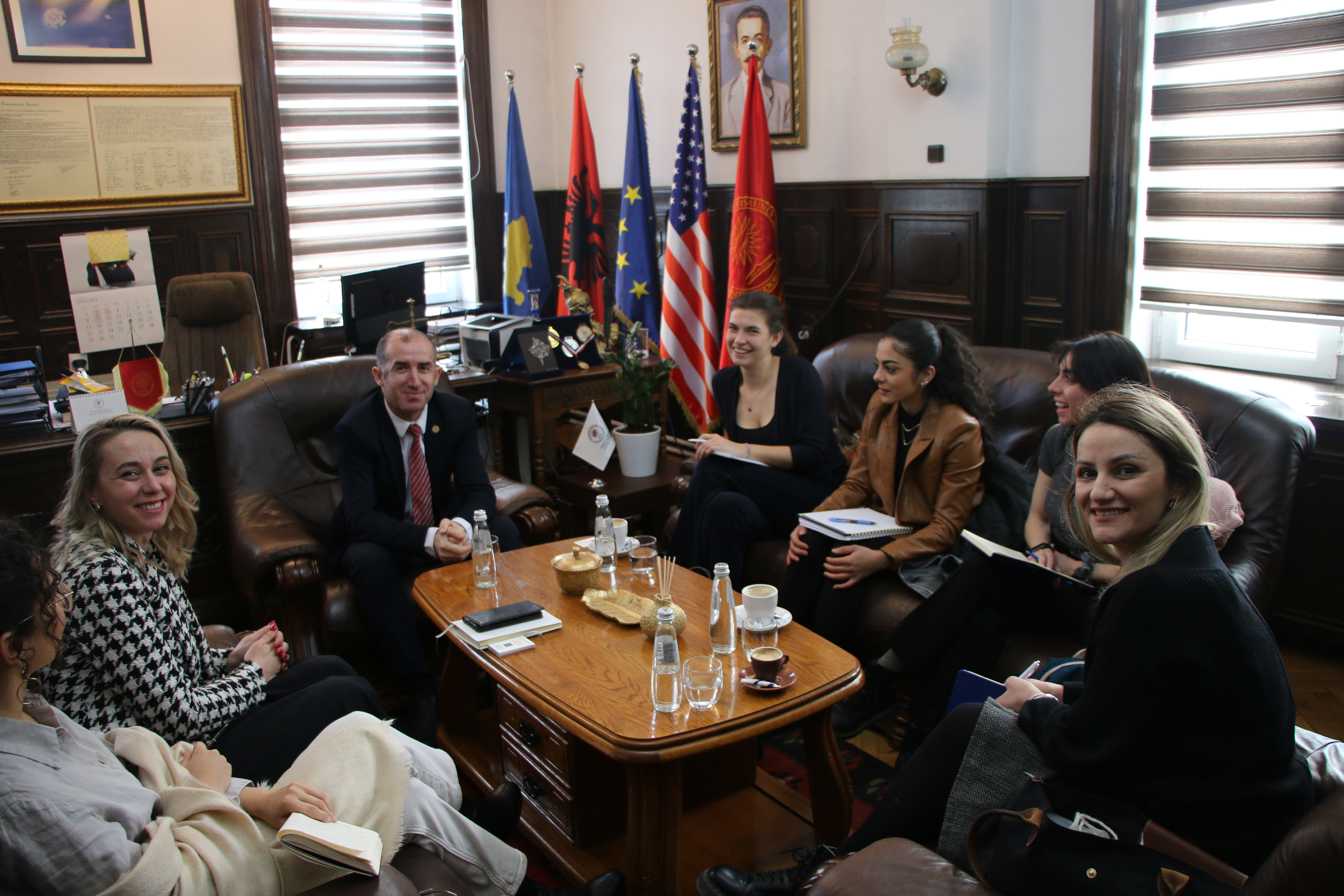Rector Qerimi and vice-rector Basha Jakupi met with the 2022-2023 Fulbright U.S. Students