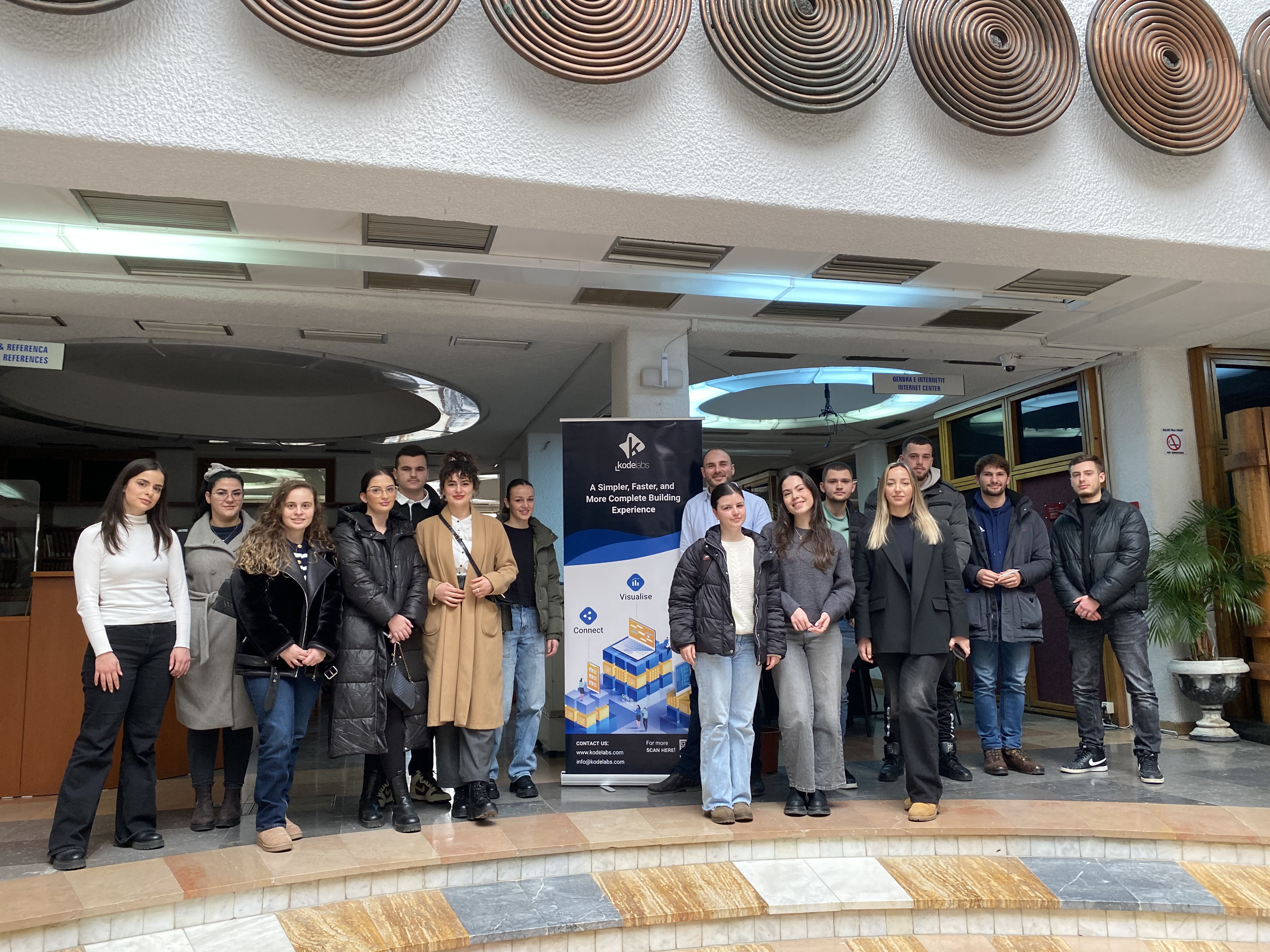 Programi i Punës Praktike në KODE Labs, një mundësi për zhvillim në karrierë për studentët dhe të diplomuarit e UP-së