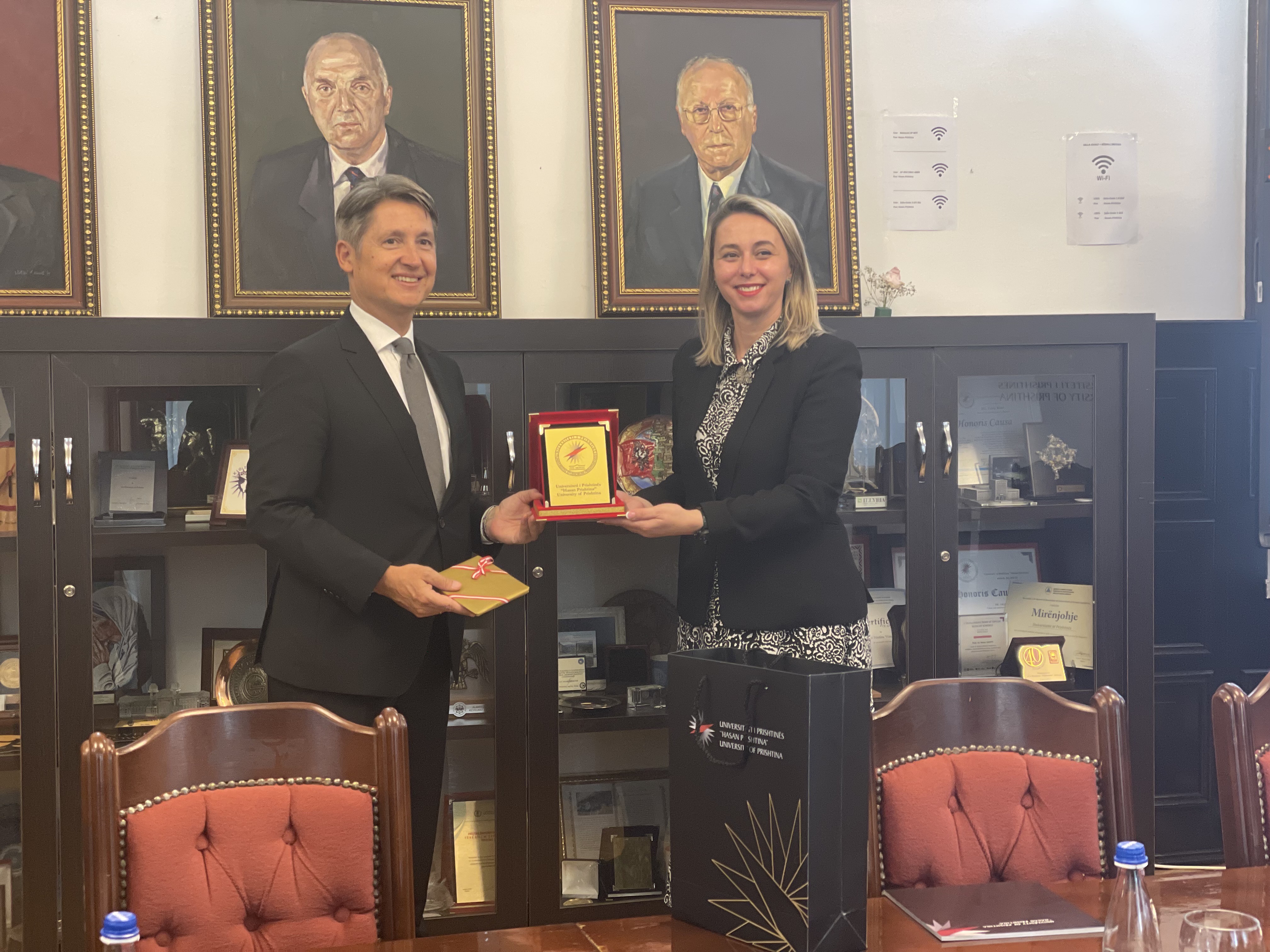Prorektorja Basha-Jakupi priti në takim një delegacion nga Austria.