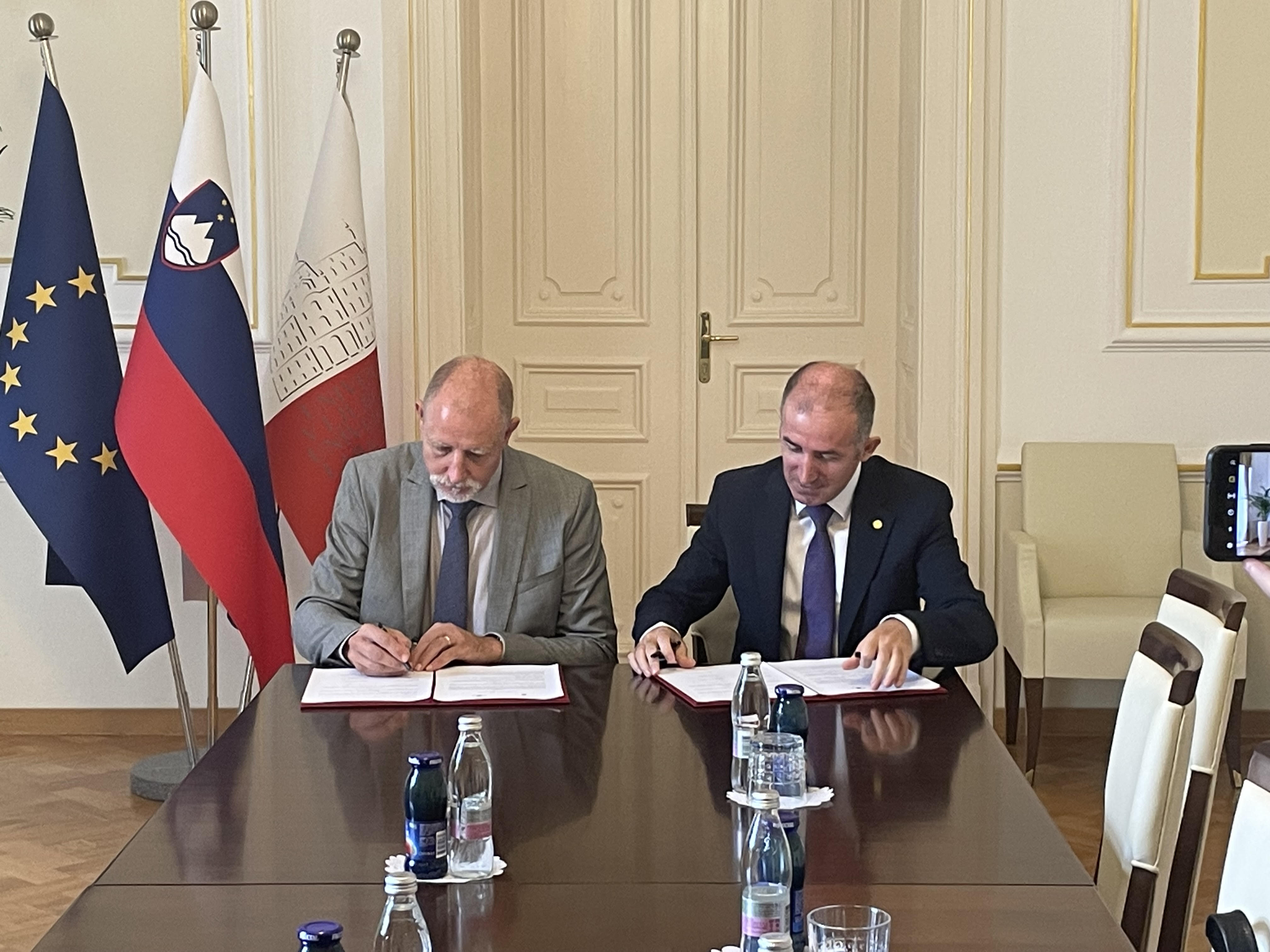 Universiteti i Prishtinës dhe Universiteti i Lubjanës nisin programin e përbashkët të doktoraturës (diplomë e dyfishtë) në fushën e edukimit