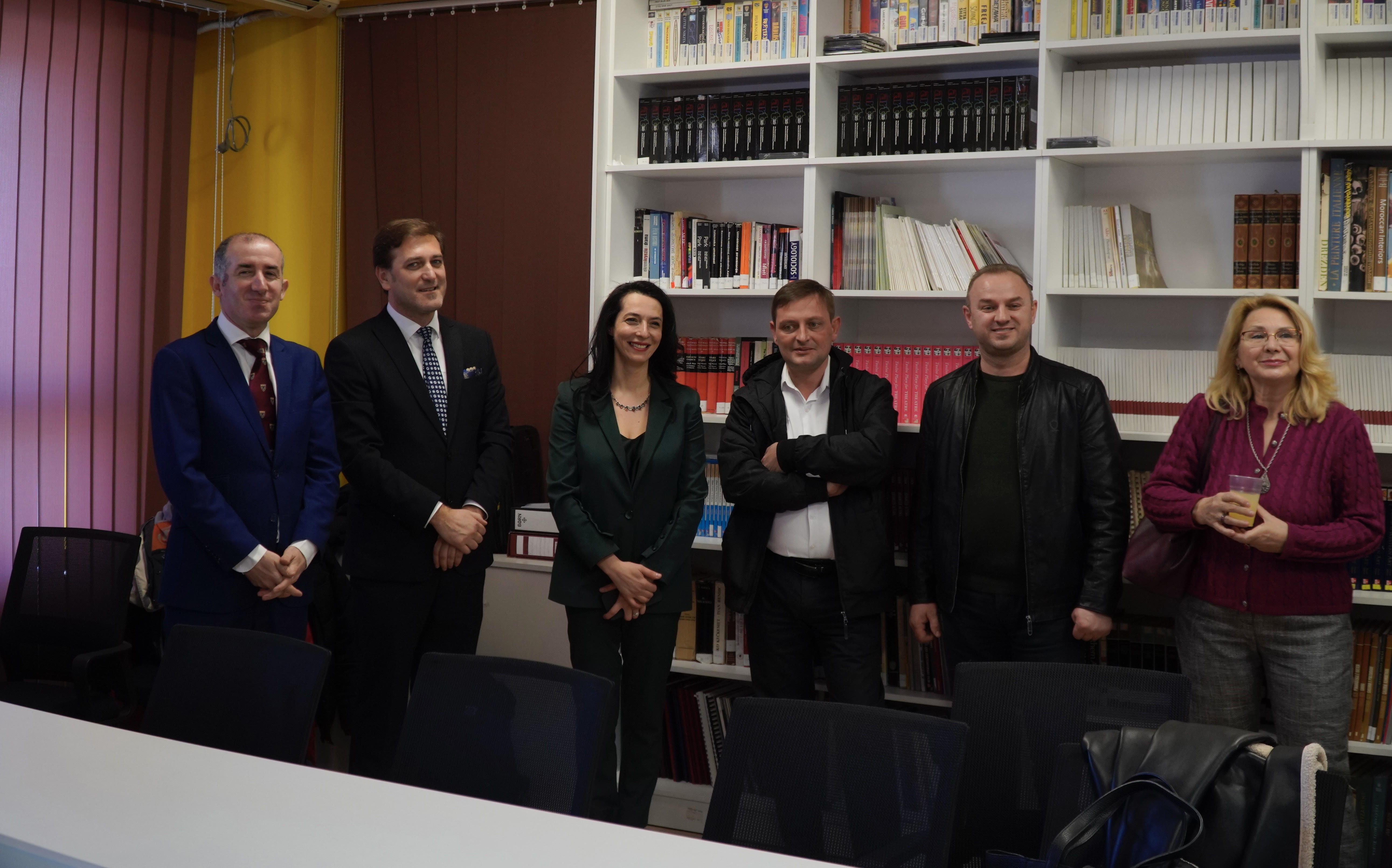 UP-ja promovon hapësira të reja të renovuara dhe rimodeluara në Fakultetin e Arteve