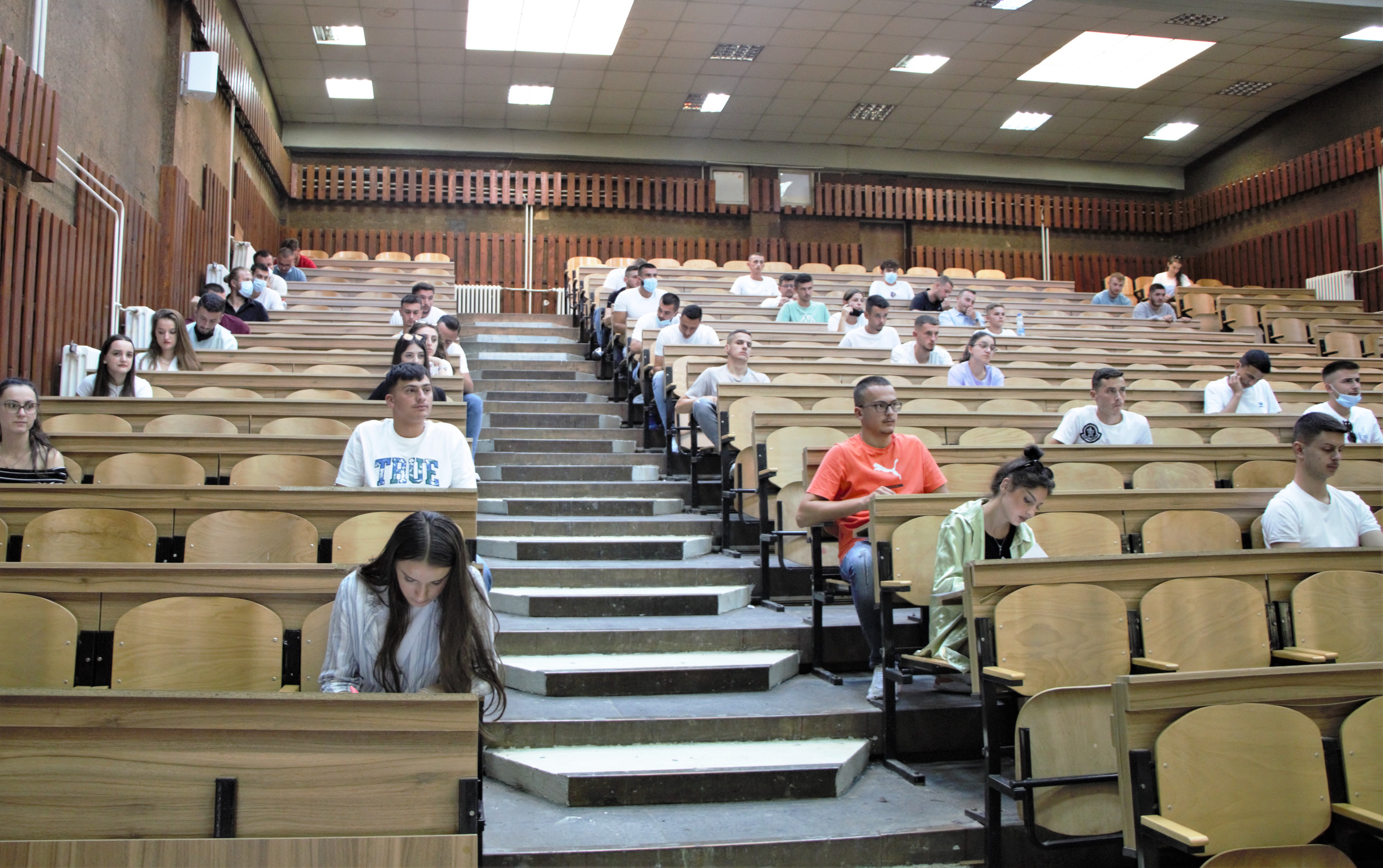 Nisin provimet pranuese për kandidatët për studentë të rinj në UP – rektori Sahiti iu uron sukses kandidatëve
