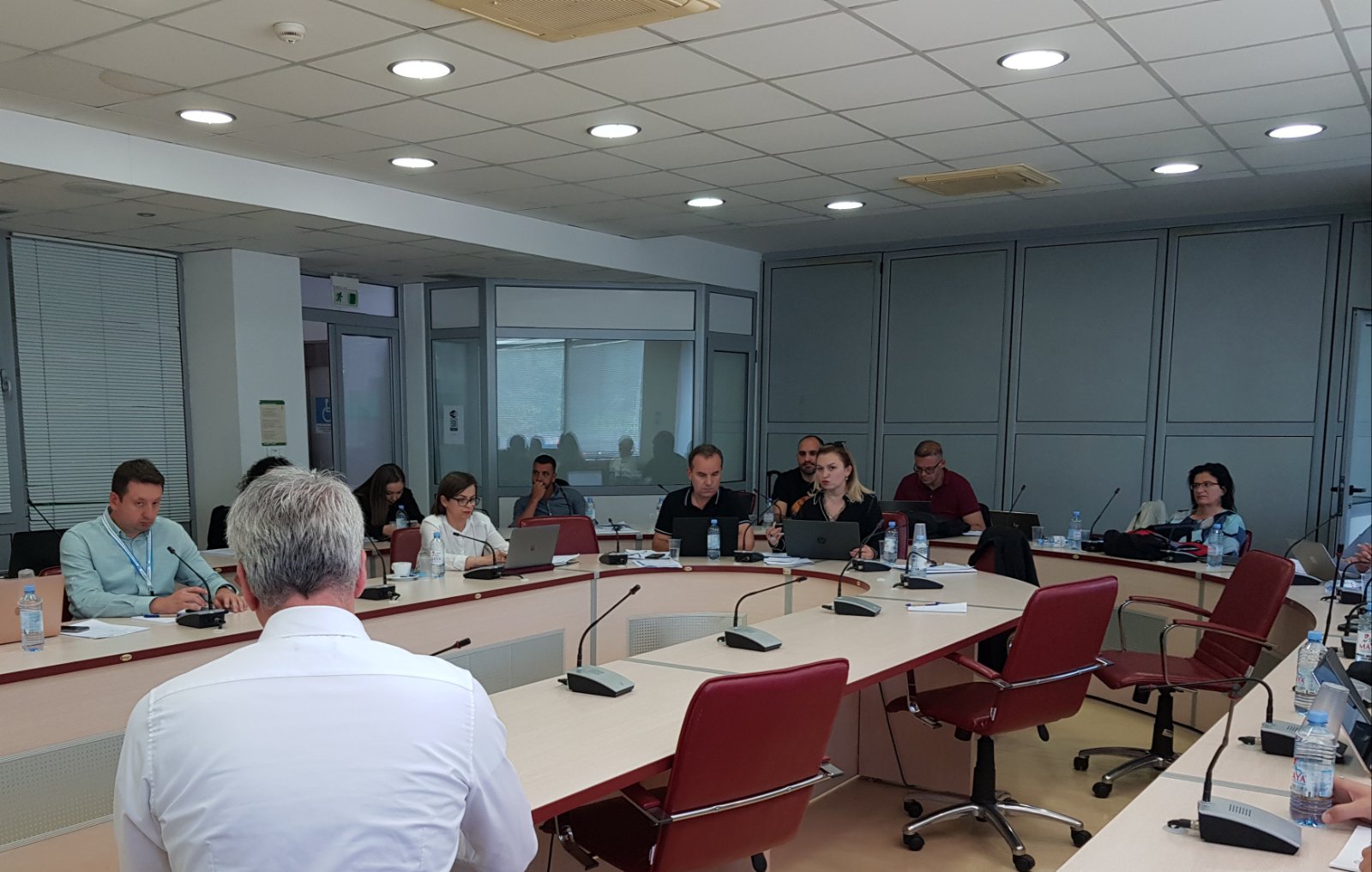 Në kuadër të projektit STAND, në Tetovë mbahet punëtori për adaptimin e praktikave më të mira për qeverisjen e universitetit