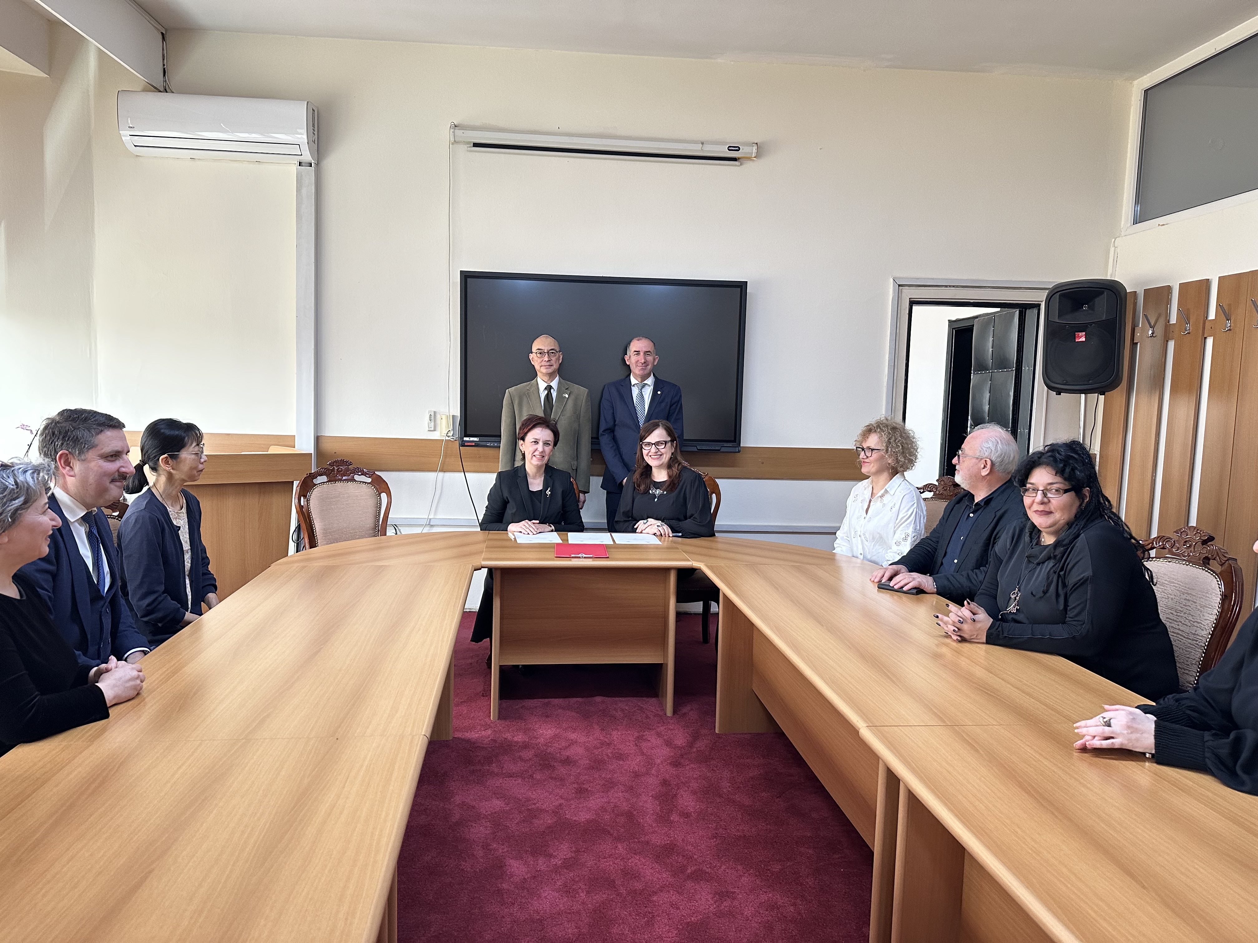 Nënshkruhet Memorandumi i Bashkëpunimit Ndërmjet Qendrës së Gjuhëve, në kuadër të Fakultetit të Filologjisë - UP dhe Asociacionit të Miqësisë Kosovaro-Japoneze