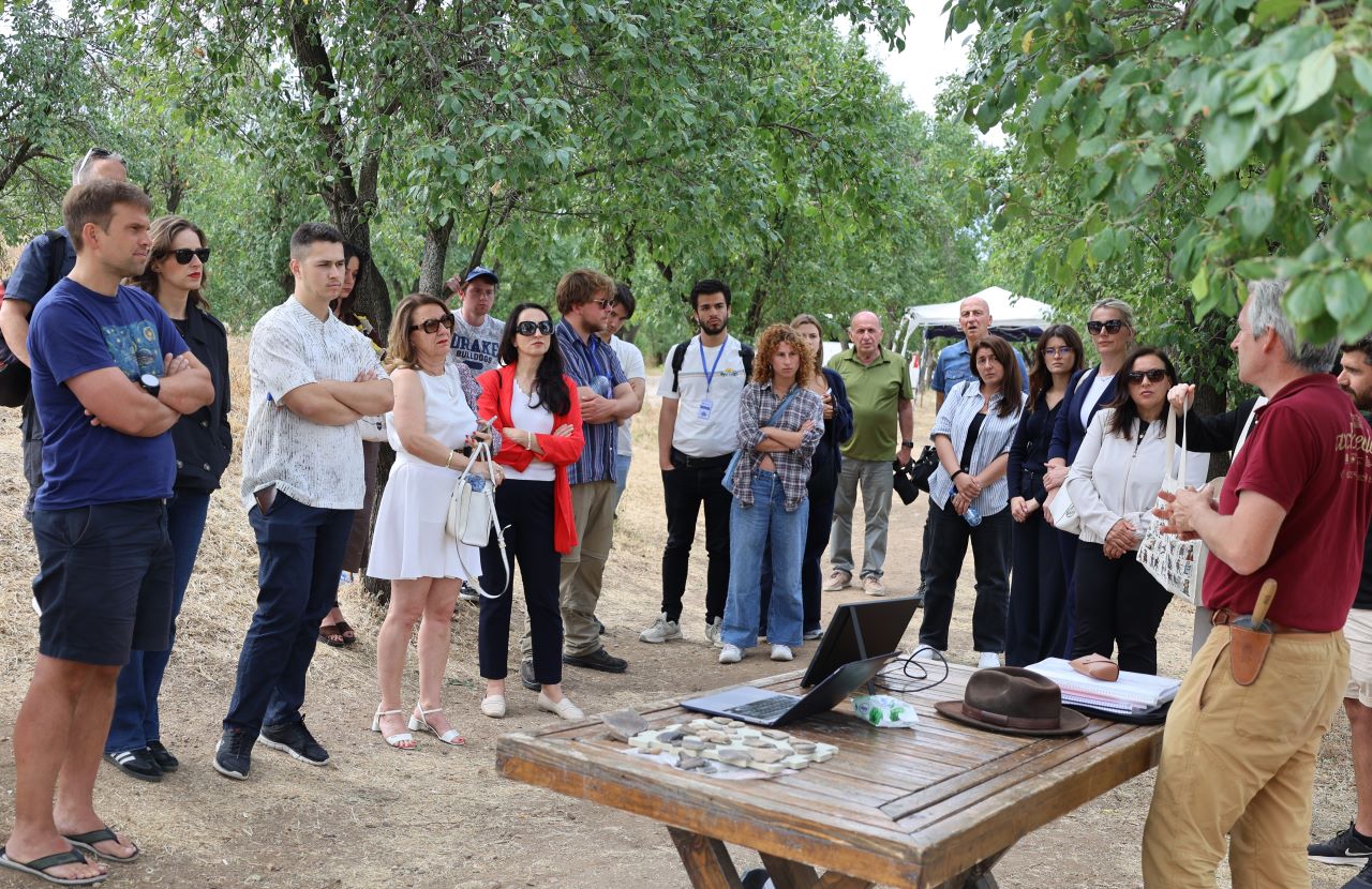 Fourth Day of the Summer University: Professor Goddard Presents Archaeological Findings and the History of Ulpiana