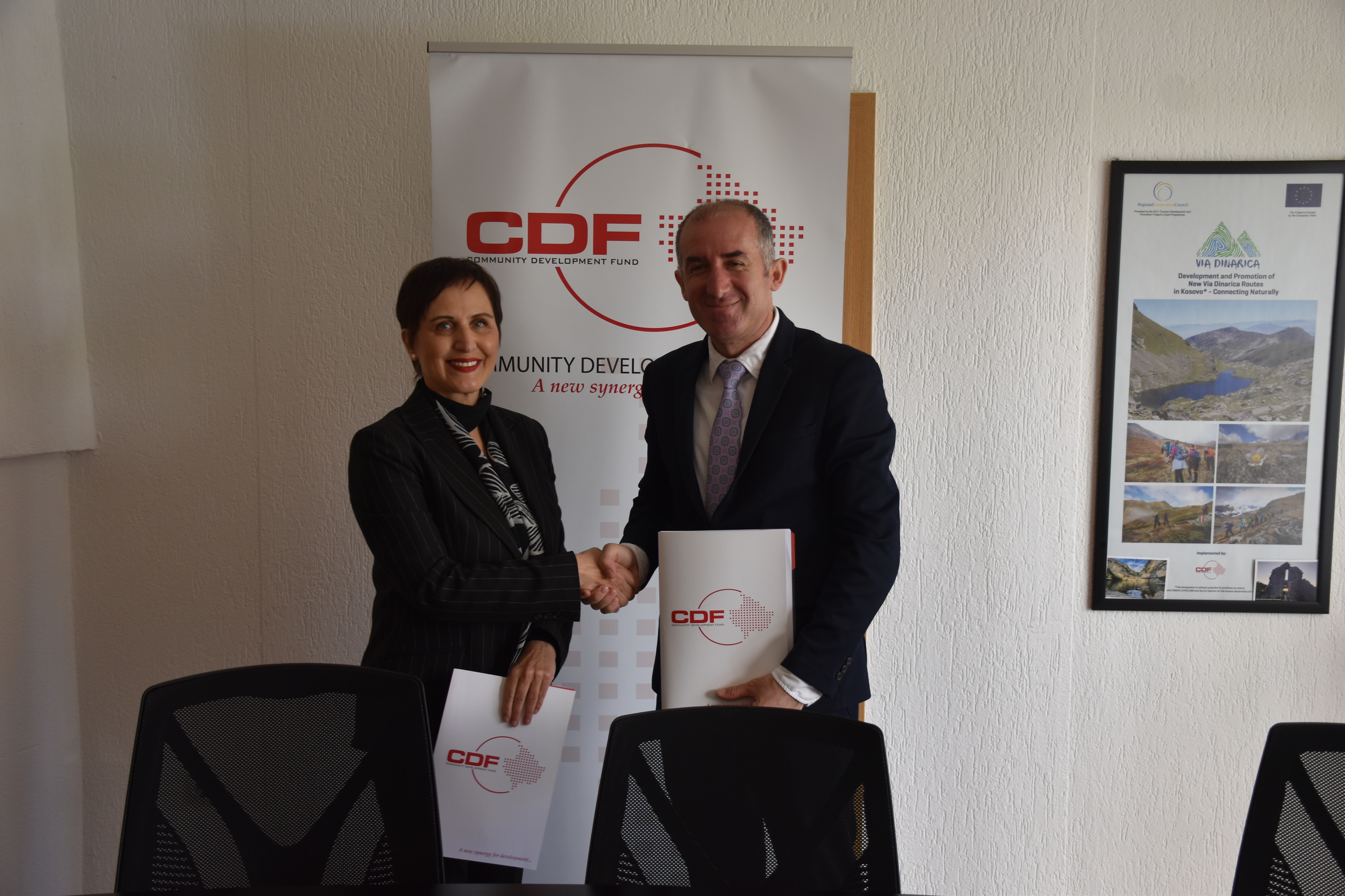UP-ja nënshkruan marrëveshje bashkëpunimi me CDF - Fondi për Zhvillim Komunitar
