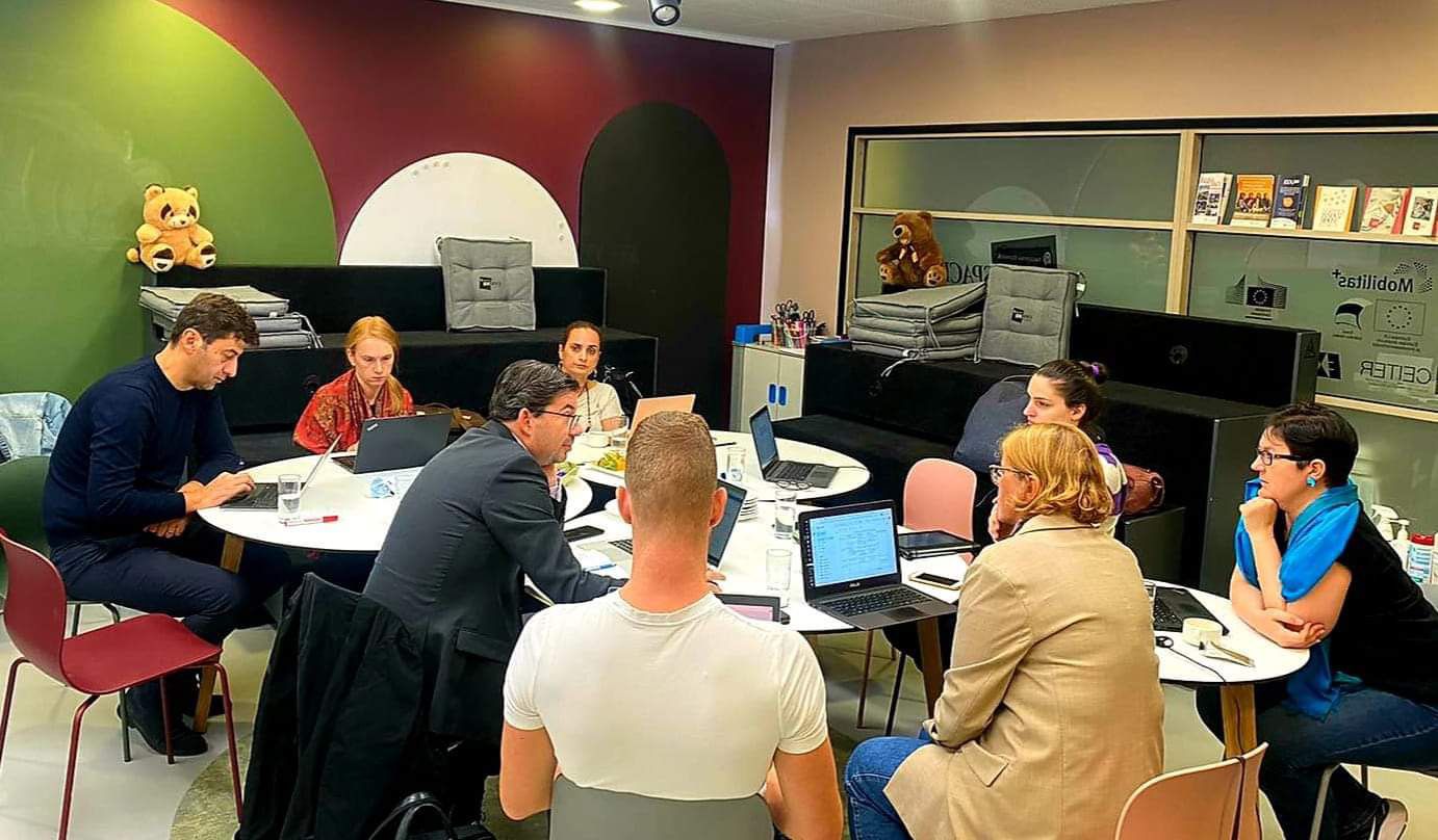 UP-ja akrediton programin Master për inovacion dhe cilësi në edukim me universitetet e Talinit, Varshavës dhe Lubjanës