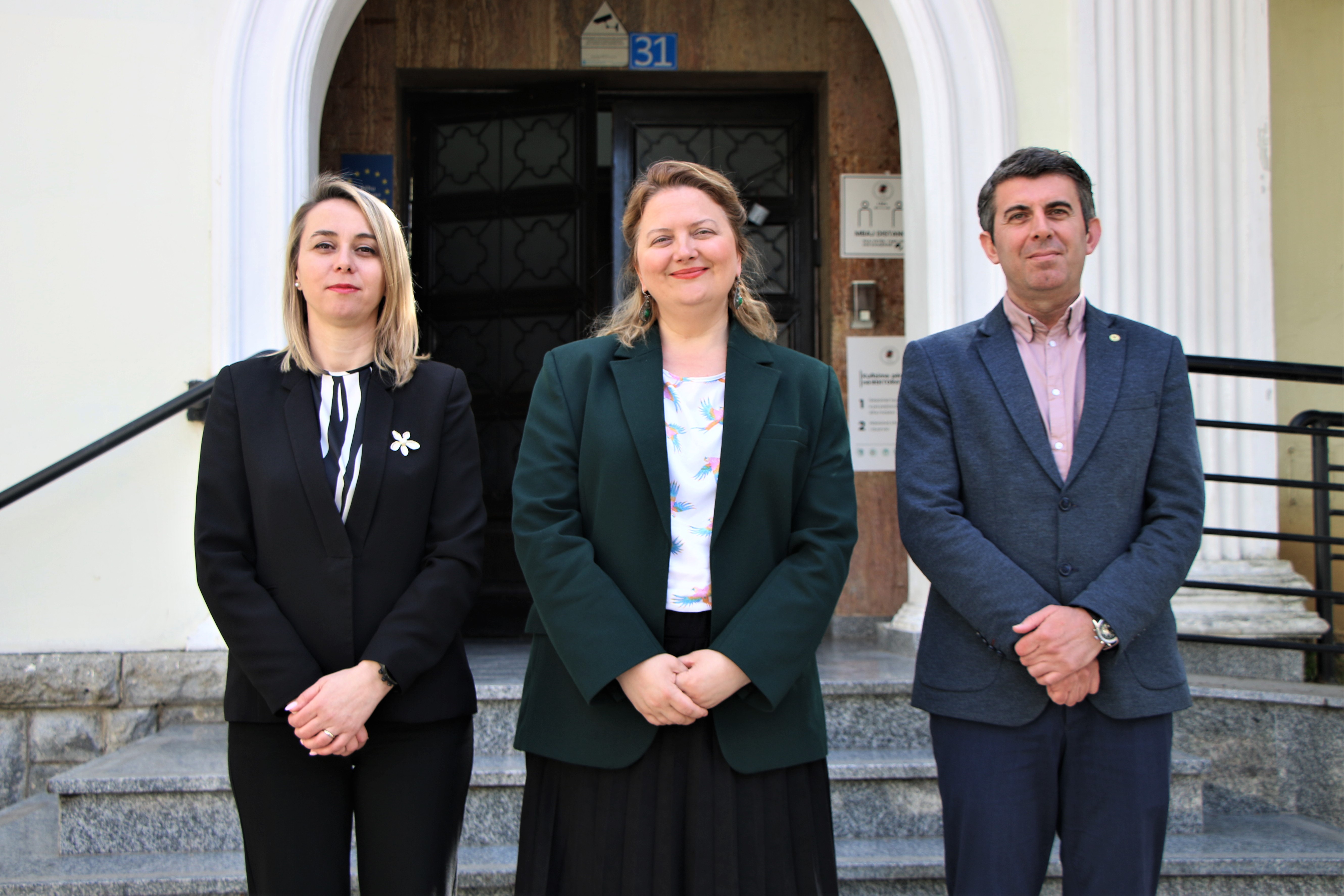 Konferenca STEMinist dhe projekte të tjera për avancimin e ndërkombëtarizimit dhe kërkimit shkencor, temë e diskutimit ndërmjet UP-së dhe MASHTI-t