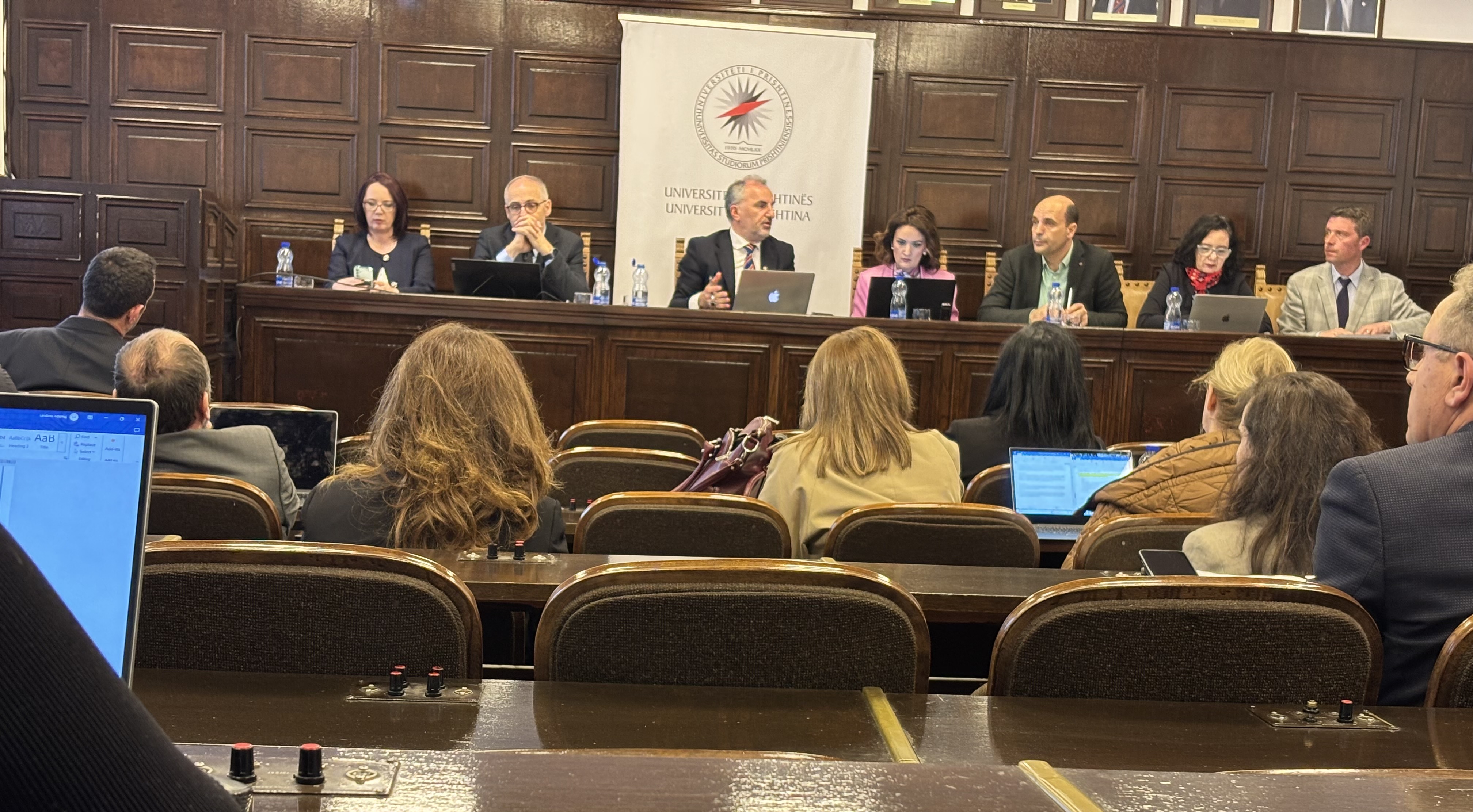Dita e vendimeve njëzëri në Senat: Miratohet rregullorja dhe konkursi i doktoratave 2025/’26