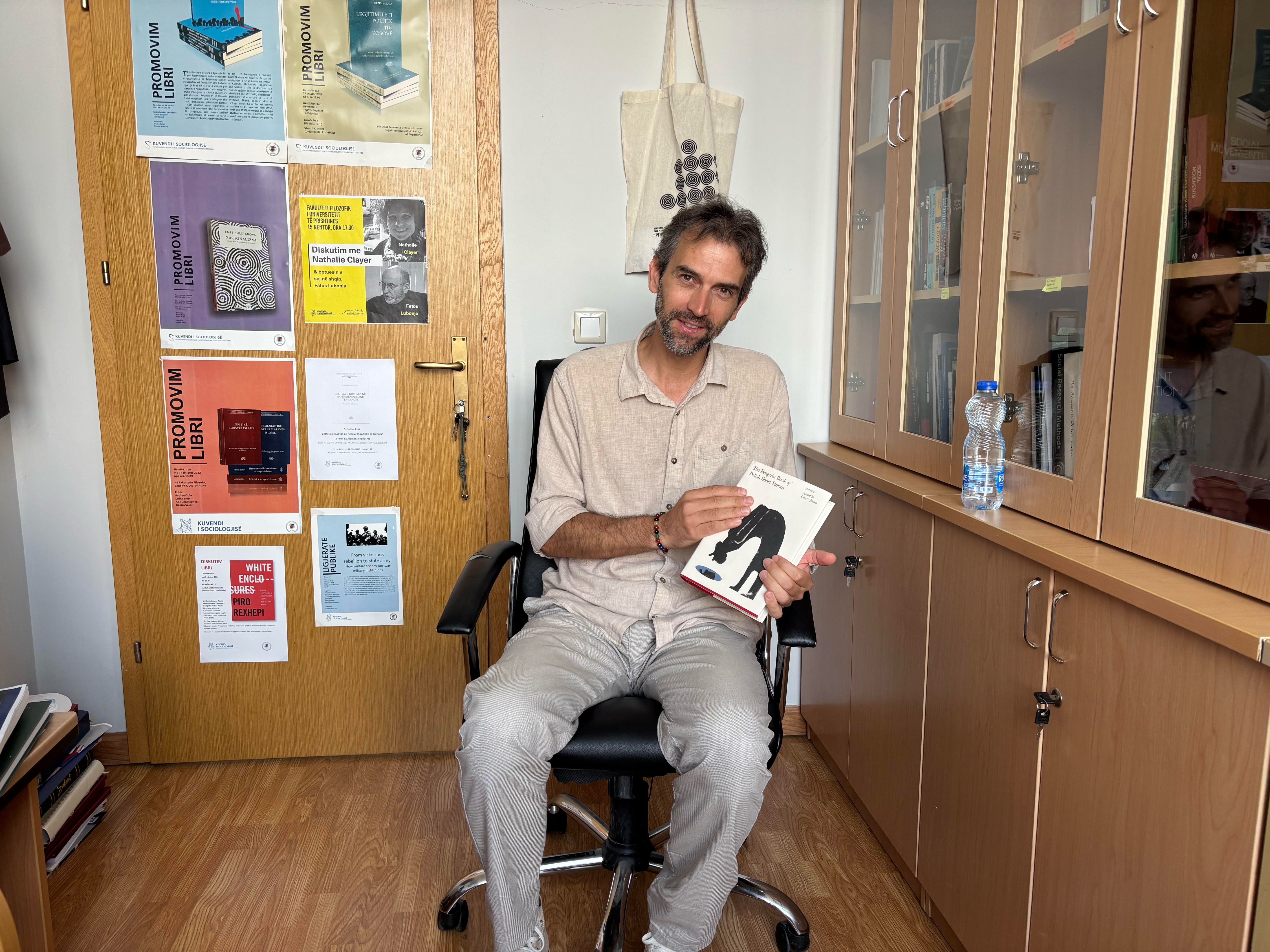 Book Exchange: The Friendship of Two Summer University Professors Extends Beyond Their Shared Course