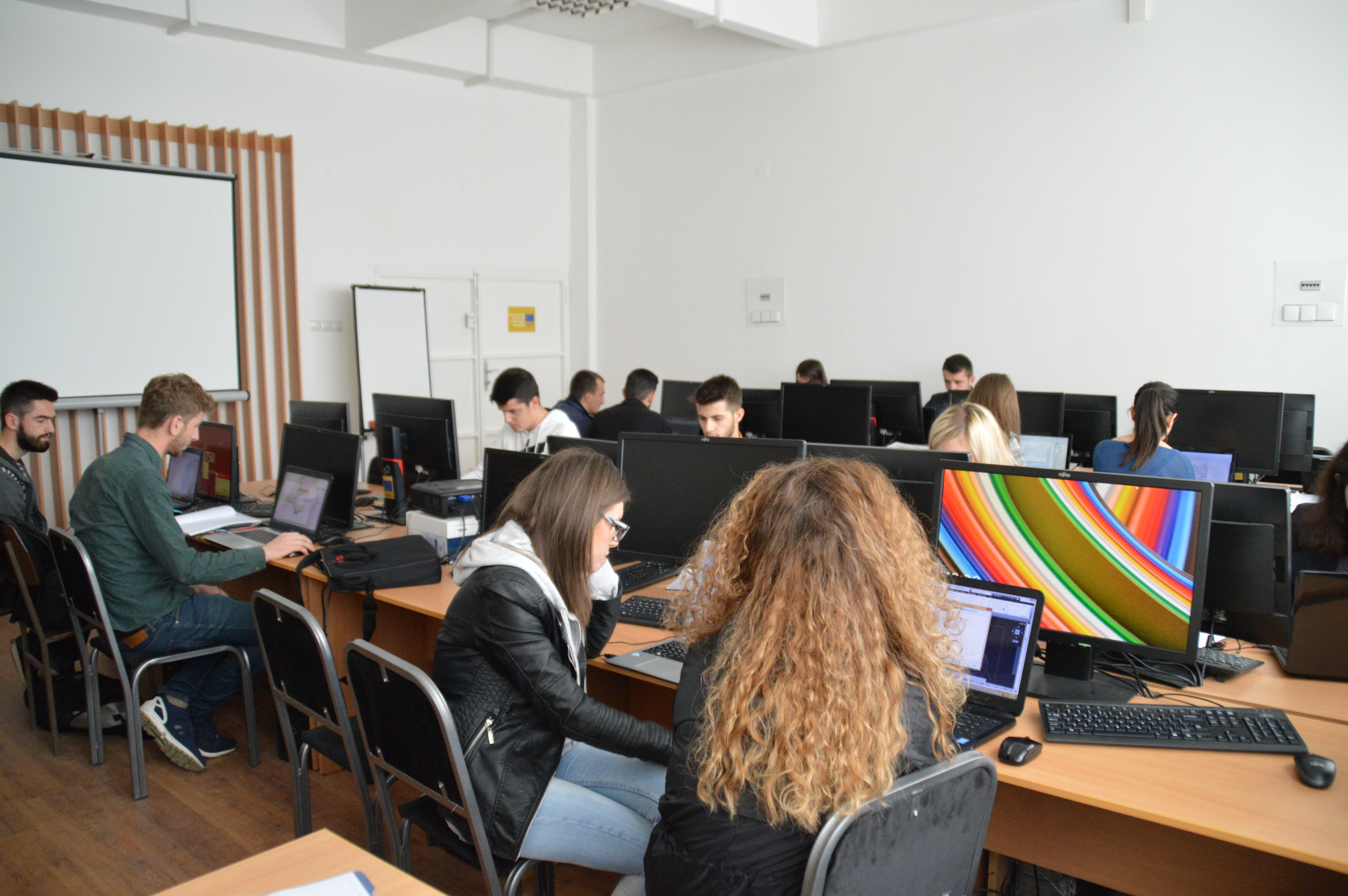 Njoftim për takimin e Rektorit me përfaqësuesit e studentëve