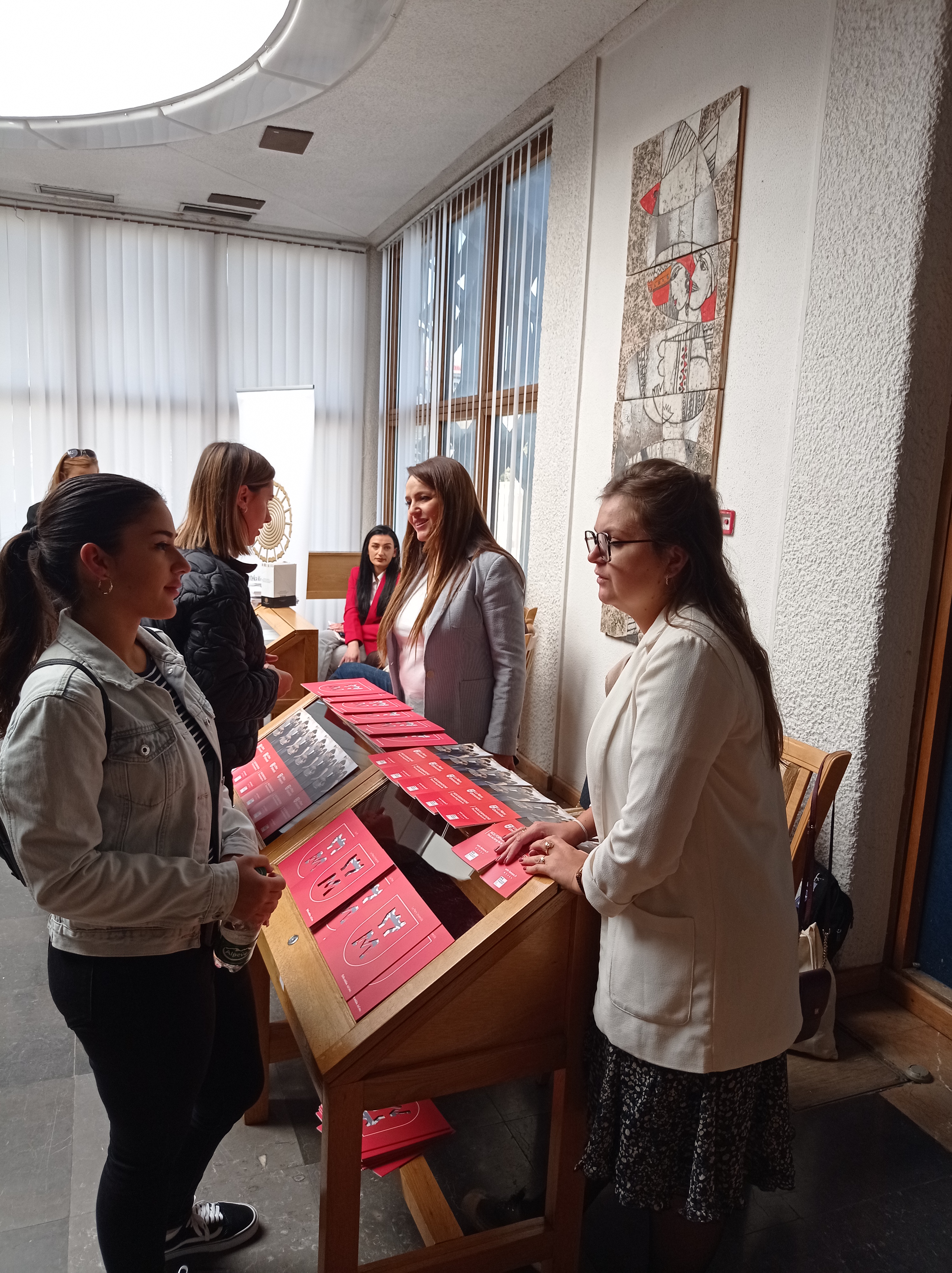 Mbahet Panairi i Universiteteve Franceze