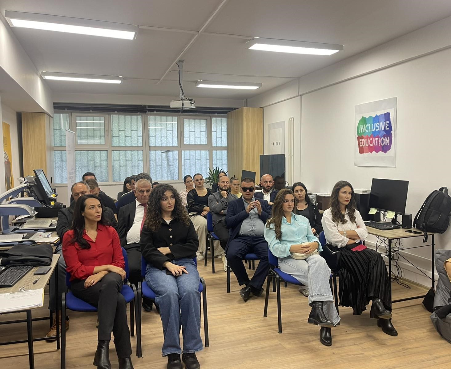 Në Qendrën për Studentët me Nevoja të Veçanta në UP, Fatmir Seremeti rrëfeu rrugëtimin e tij të jashtëzakonshëm të jetës