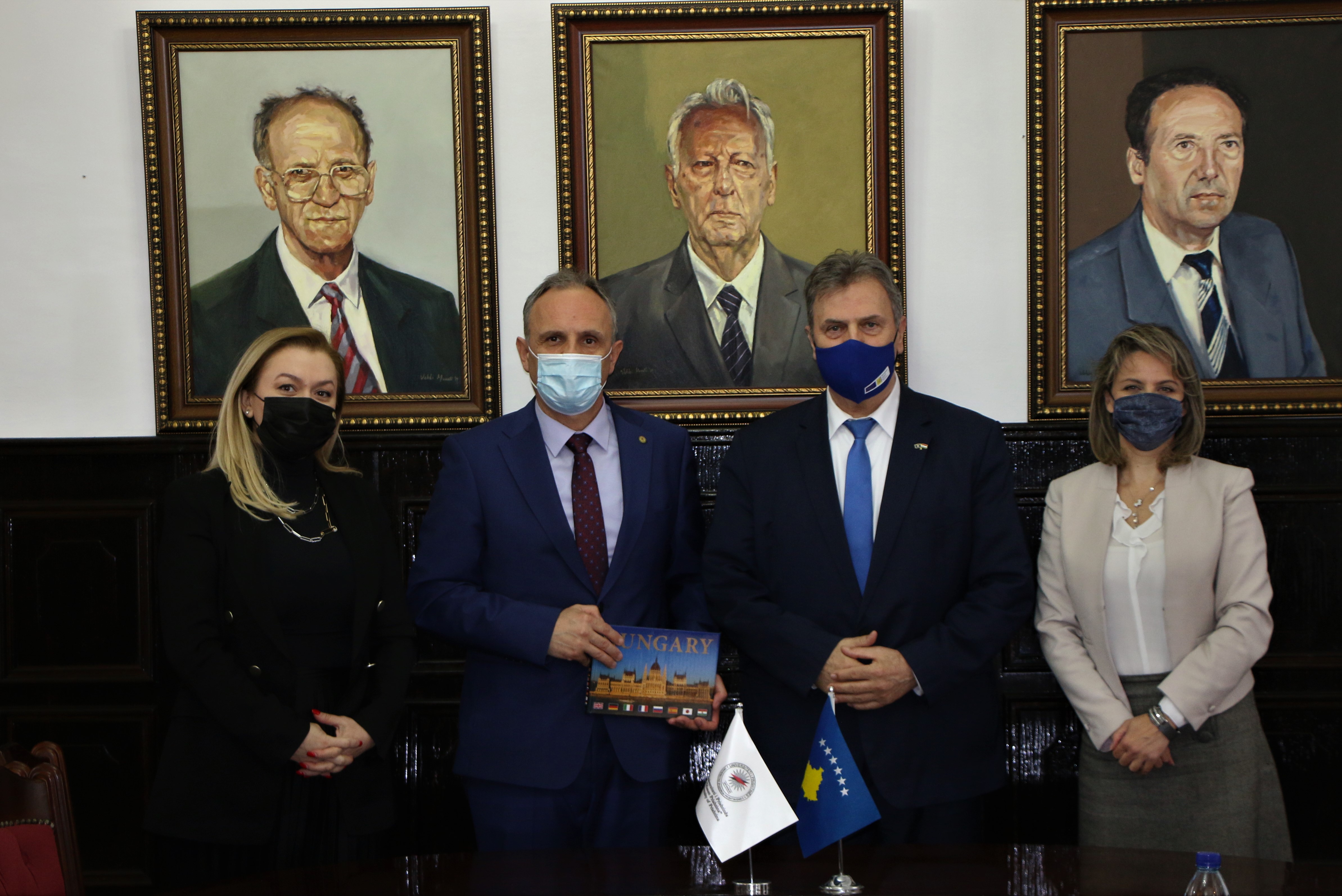 Diskutohen mundësitë për thellim të bashkëpunimit ndërmjet UP-së dhe Ambasadës Hungareze