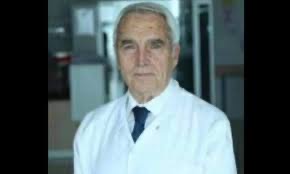 Vdiq Faik Hima, mjeku i njohur, profesori shumëvjeçar i Fakultetit të Mjekësisë në UP dhe folësi i parë televiziv shqiptar i Kosovës