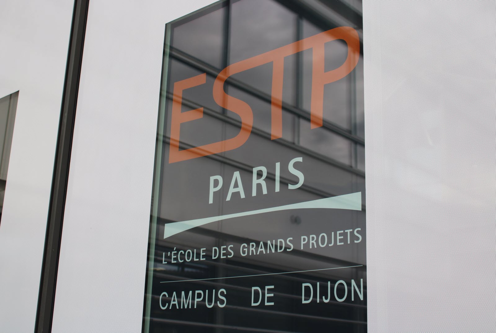 Hapet thirrja për bursa në Programin Erasmus+ në Universitetin ESTP në Francë