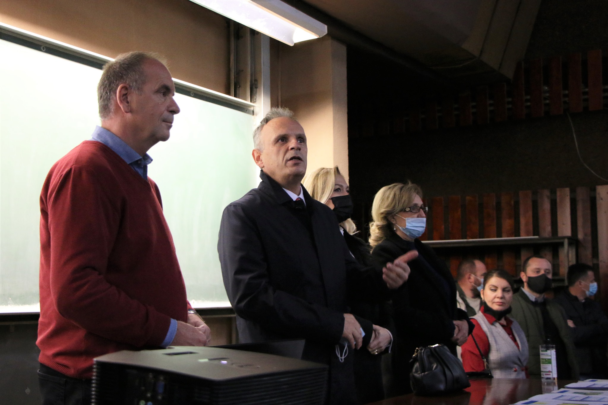 Rektori Sahiti takon studentët e rinj në ditën e parë të vitit të ri akademik 2021/22