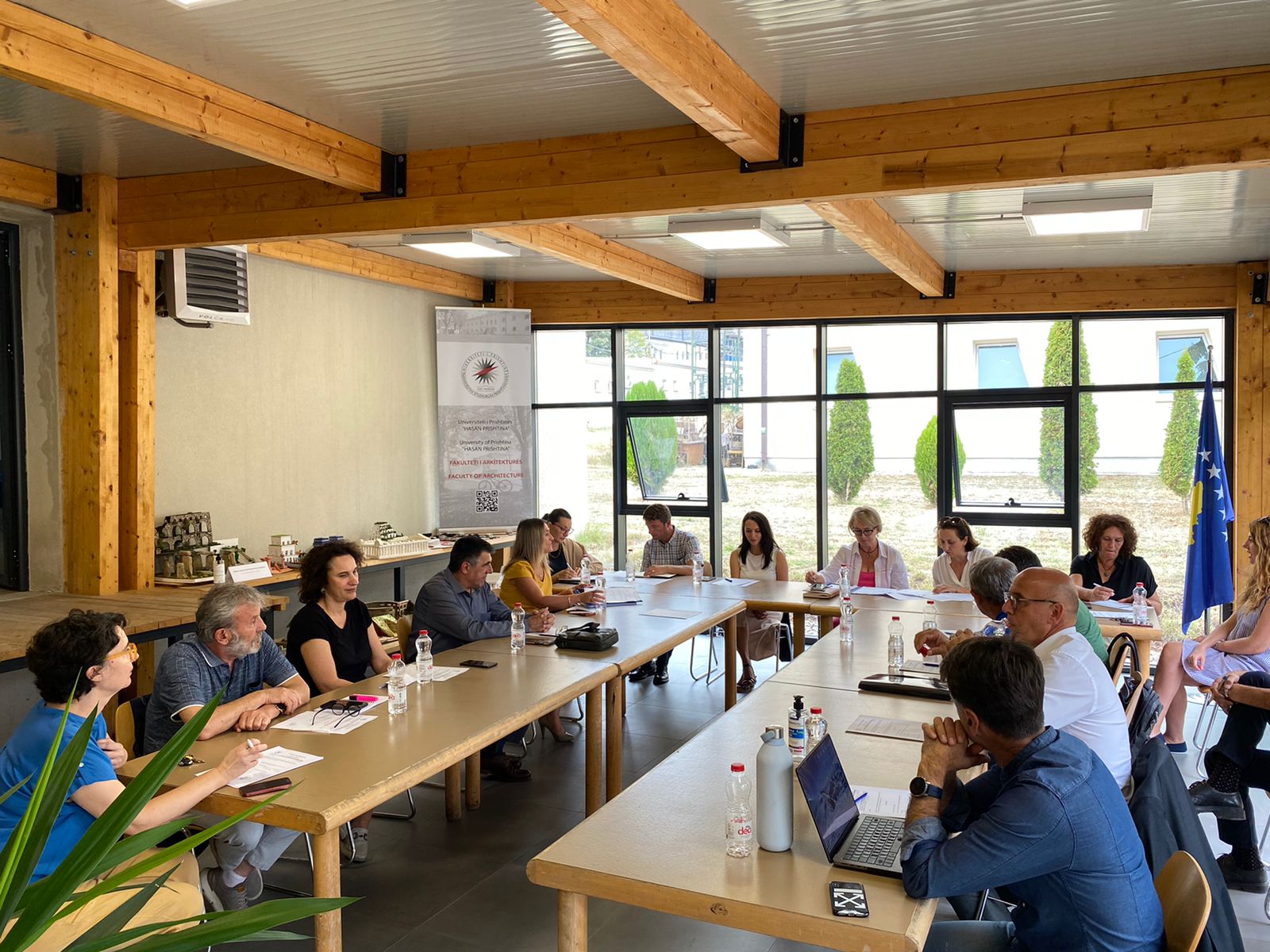Fakulteti i Arkitekturës mban takimin e trupit këshillëdhënës