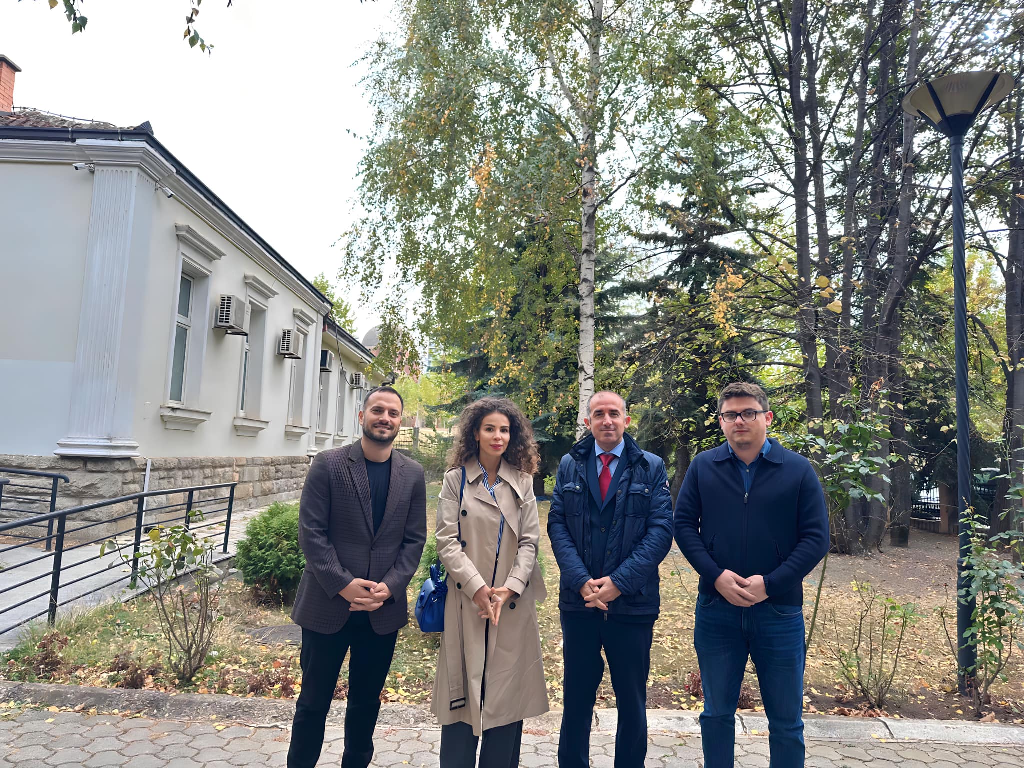Në transformimin e kampusit universitar, rektori Qerim Qerimi priti kryeshefen ekzekutive të Ndërmarrjes Publike Lokale “Gjelbër” në Prishtinë, Nora Cimili