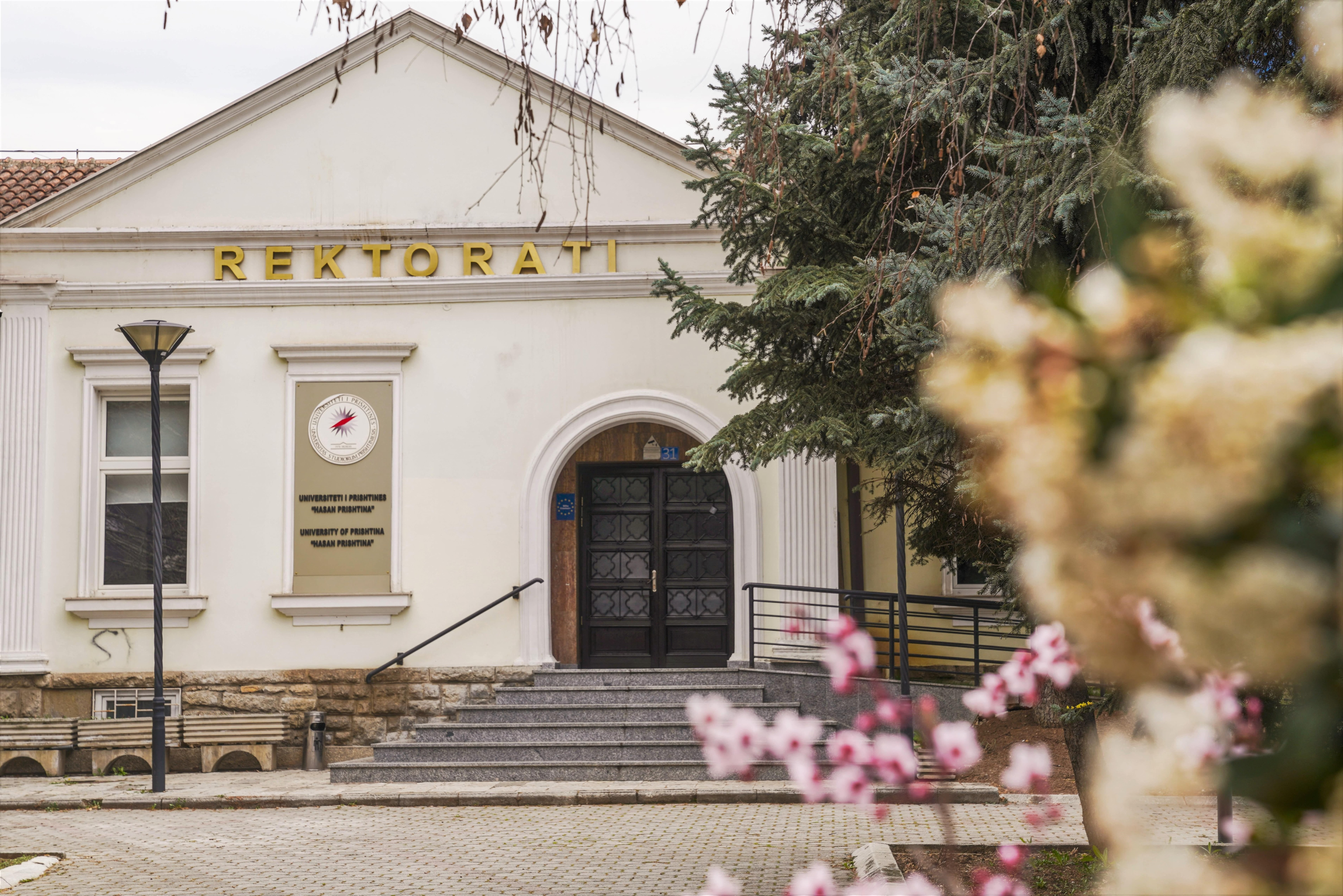 UP-ja, për herë të parë, do të ndajë bursa për studentët e nivelit master dhe atë doktoratës – Apliko tani!