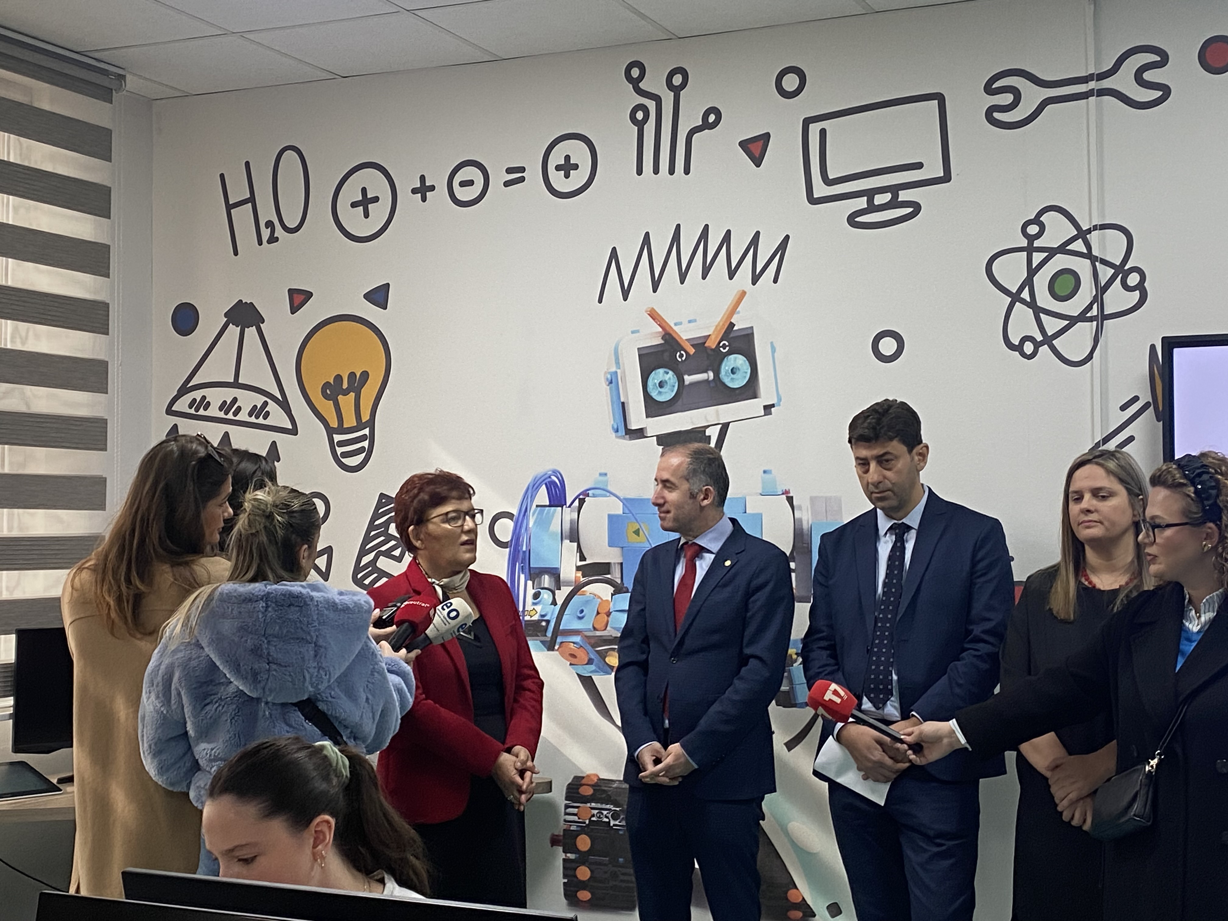 UP inauguron laboratorin STEAM në Fakultetin e Edukimit, për të avancuar cilësinë e mësimdhënies