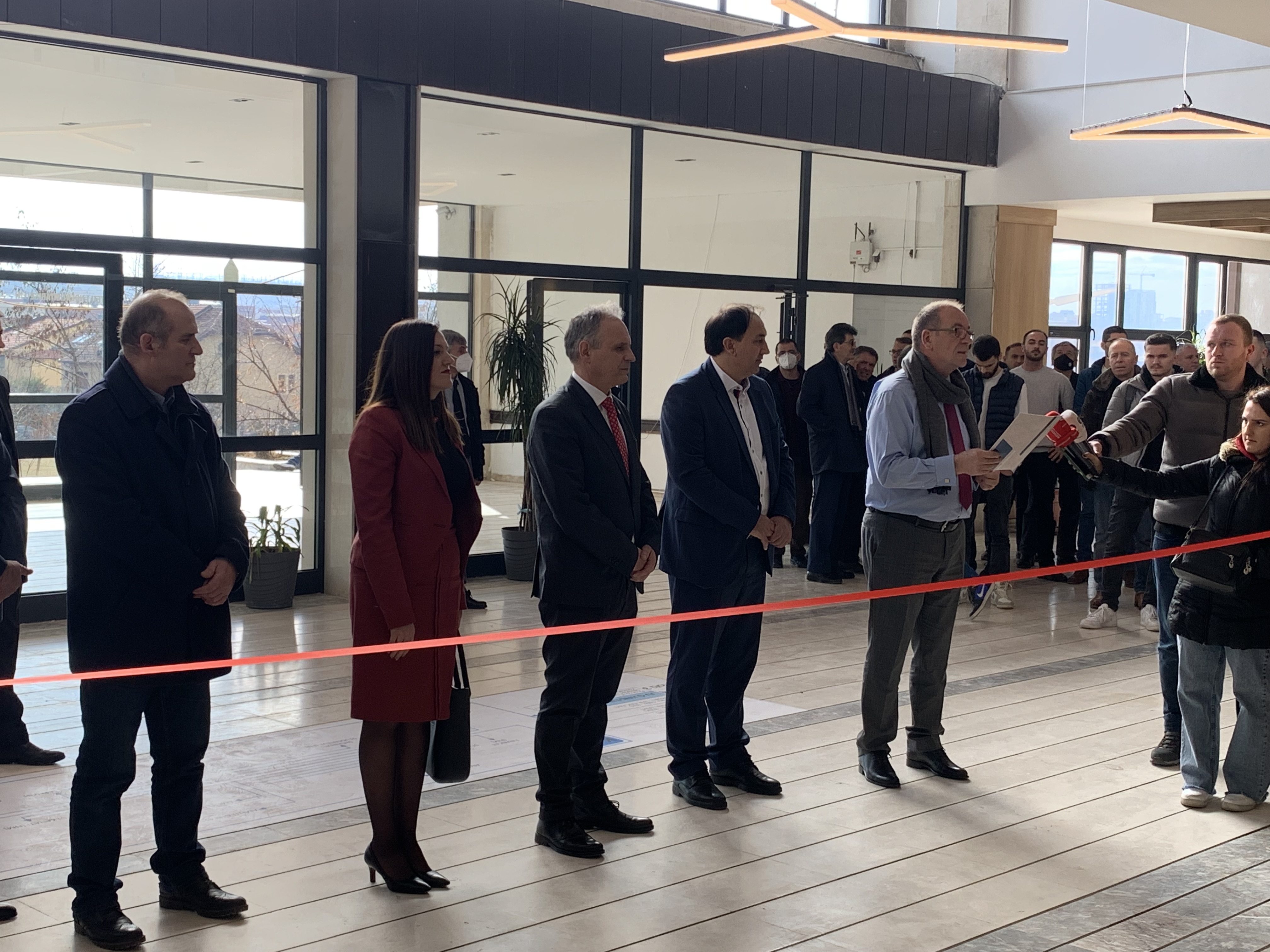 Inaugurohet renovimi i hapësirave të përbashkëta të fakulteteve teknike në Universitetin e Prishtinës