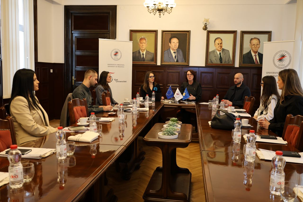 Shënimi i Muajit Global të Karrierës 2025 në Universitetin e Prishtinës „Orientim në Epokën e Ndryshimeve: Udhëheqja e të Rinjve Drejt Karrierave të së Ardhmes”