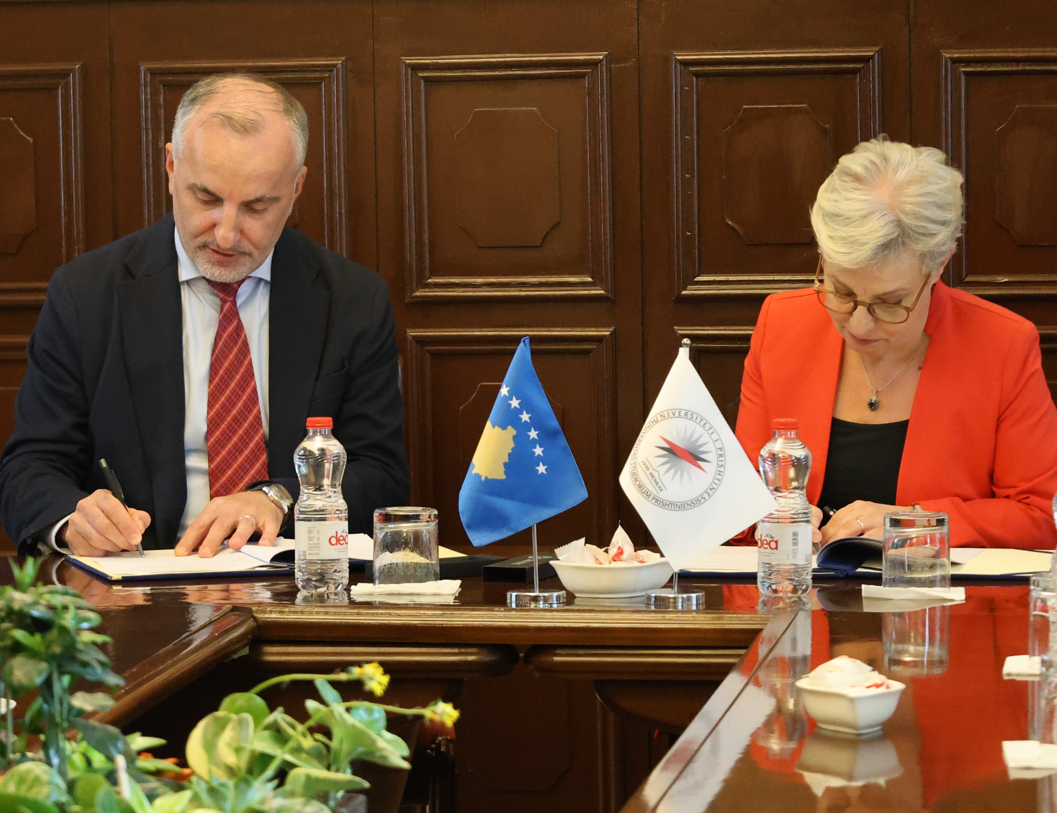 UP Signs Agreement with Ministry of Justice for Academic and Professional Support