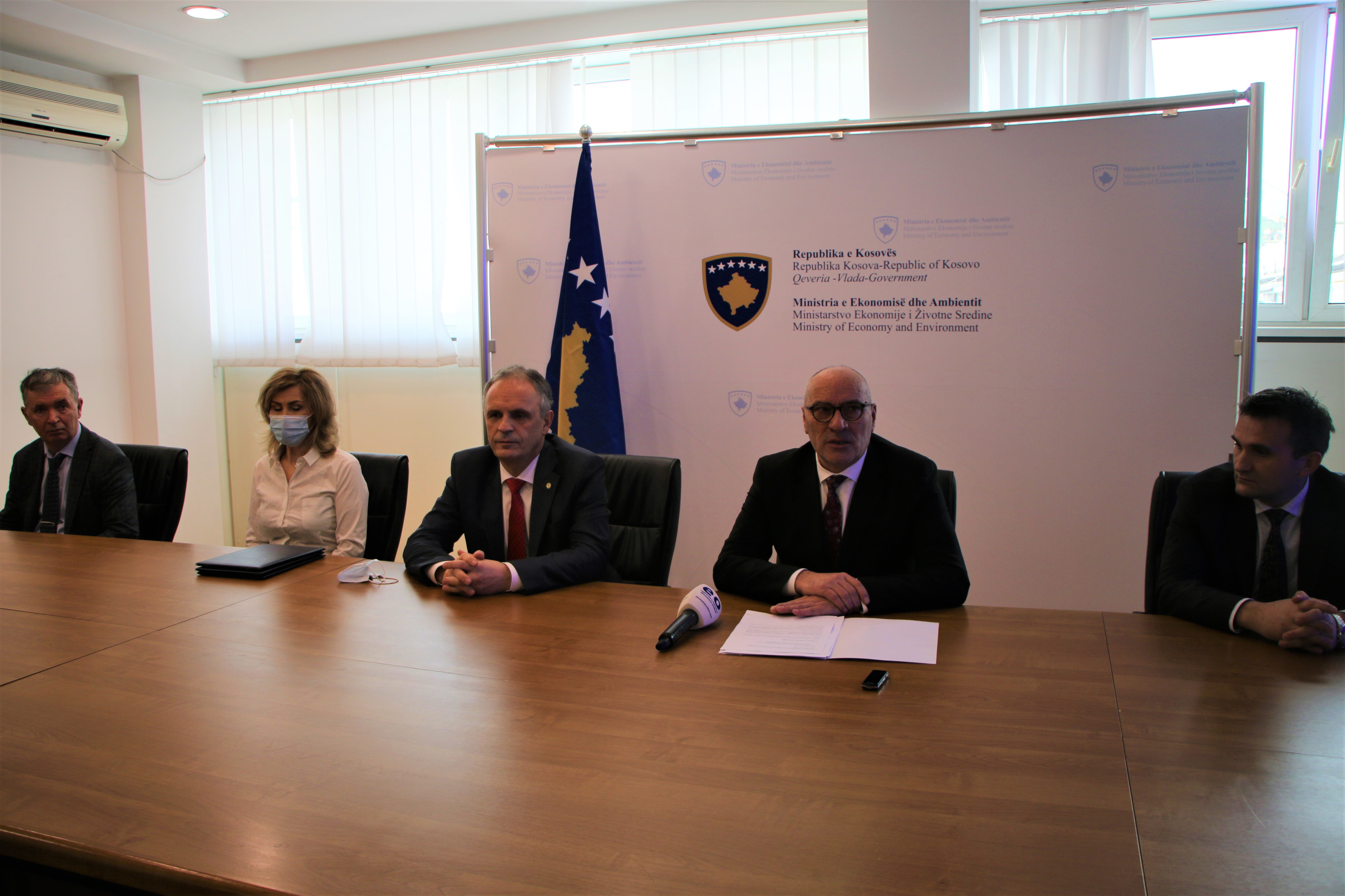 Qendra për Energji dhe Qëndrueshmëri e UP-së certifikon 53 auditorë të energjisë