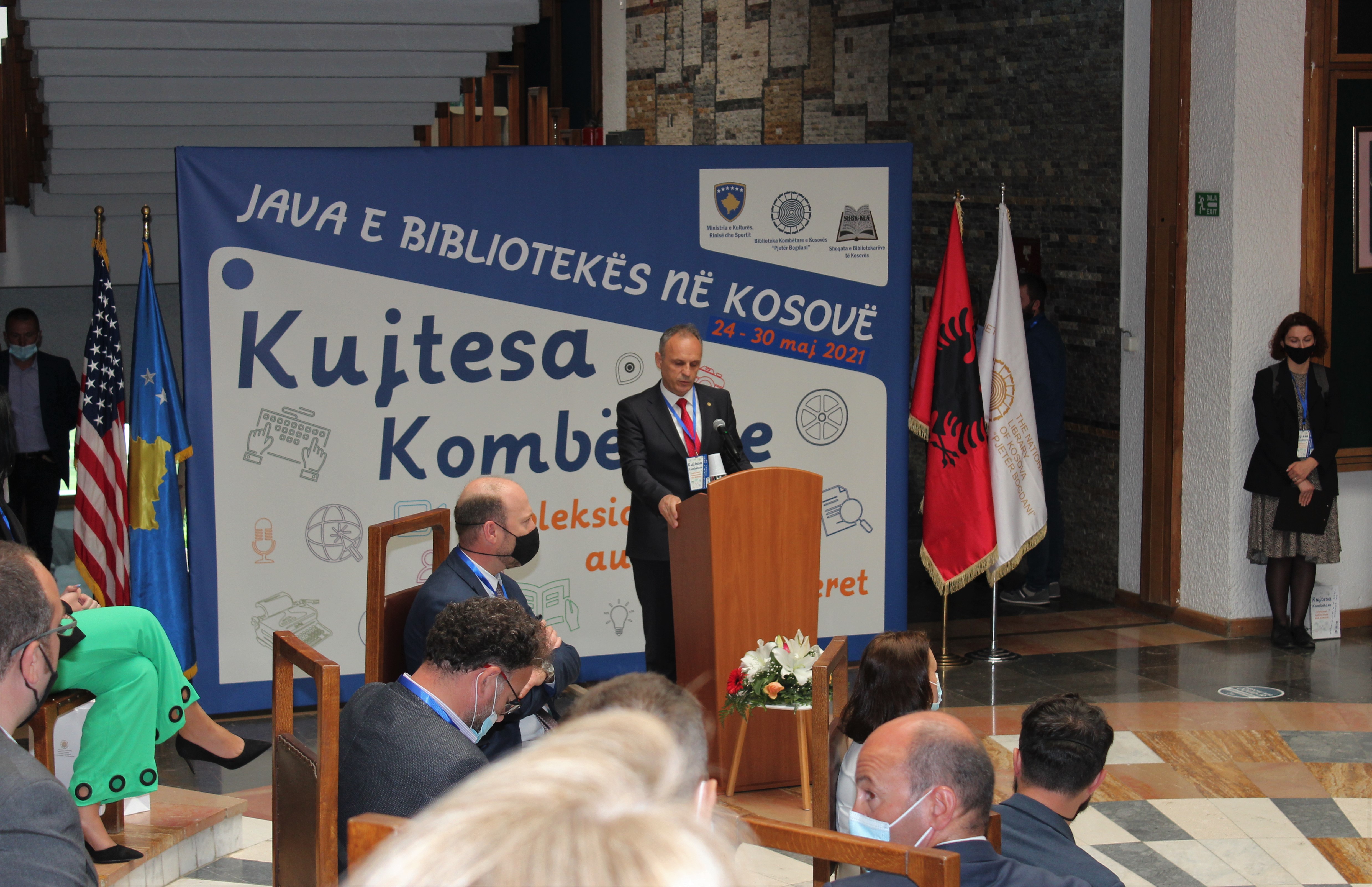 Rektori Sahiti përshëndeti nisjen e Javës së Bibliotekës në Kosovë
