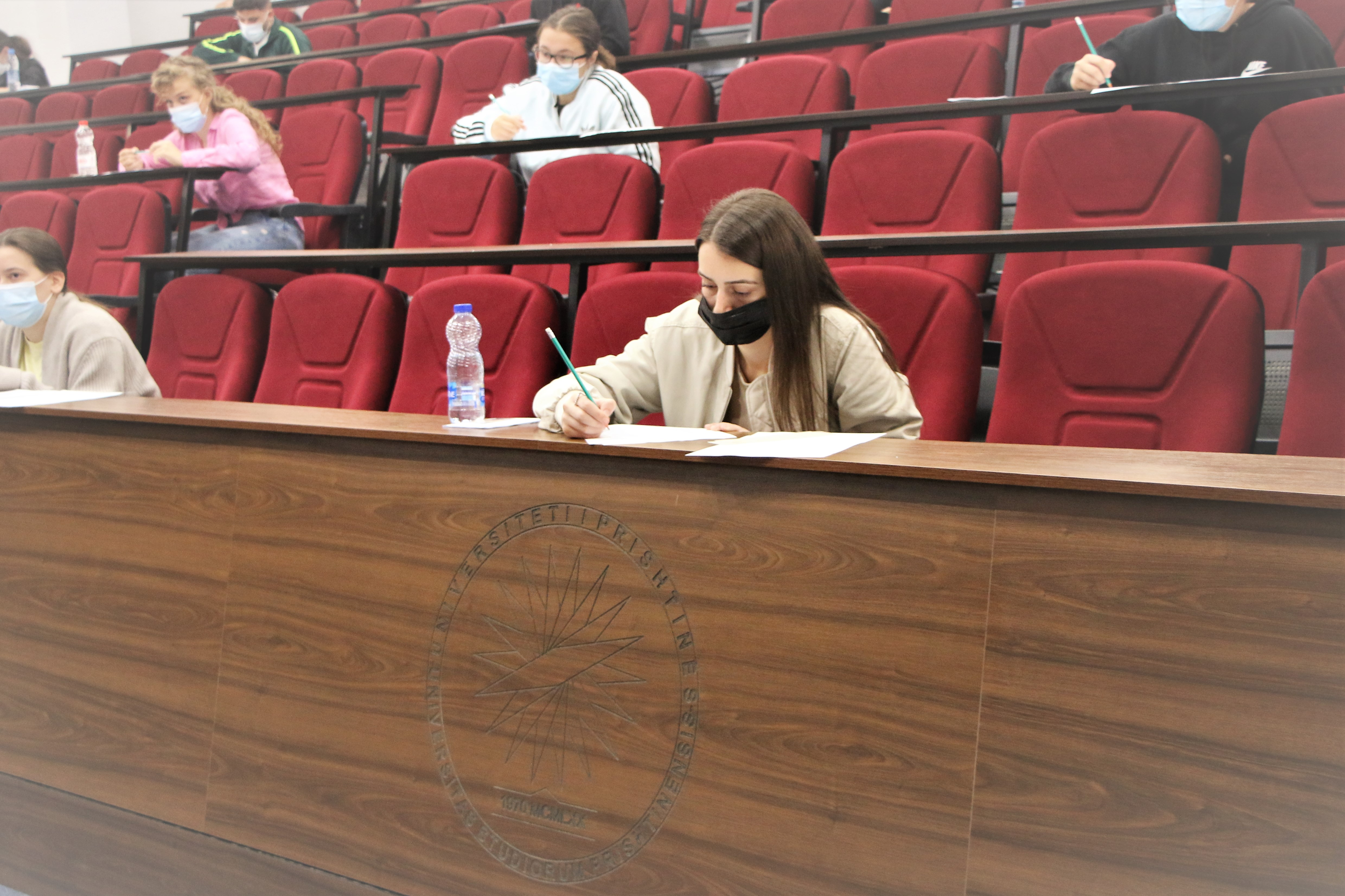 REZULTATET PRELIMINARE TË PROVIMEVE PRANUESE TË KONKURSIT PËR PRANIMIN E STUDENTËVE NË VITIN E I-RË TË STUDIMEVE THEMELORE