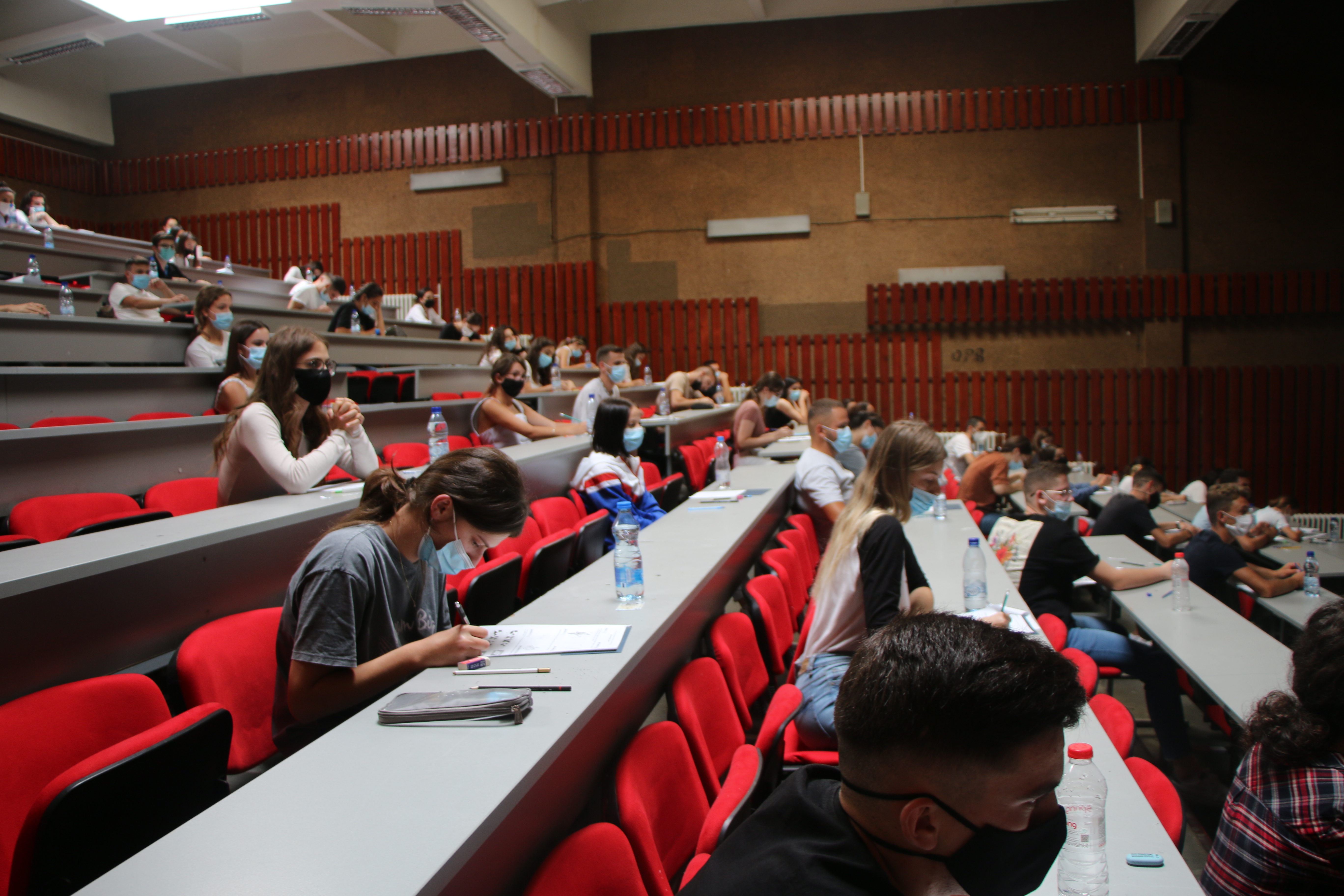 Nisin provimet pranuese për kandidatët për studentë të rinj në UP