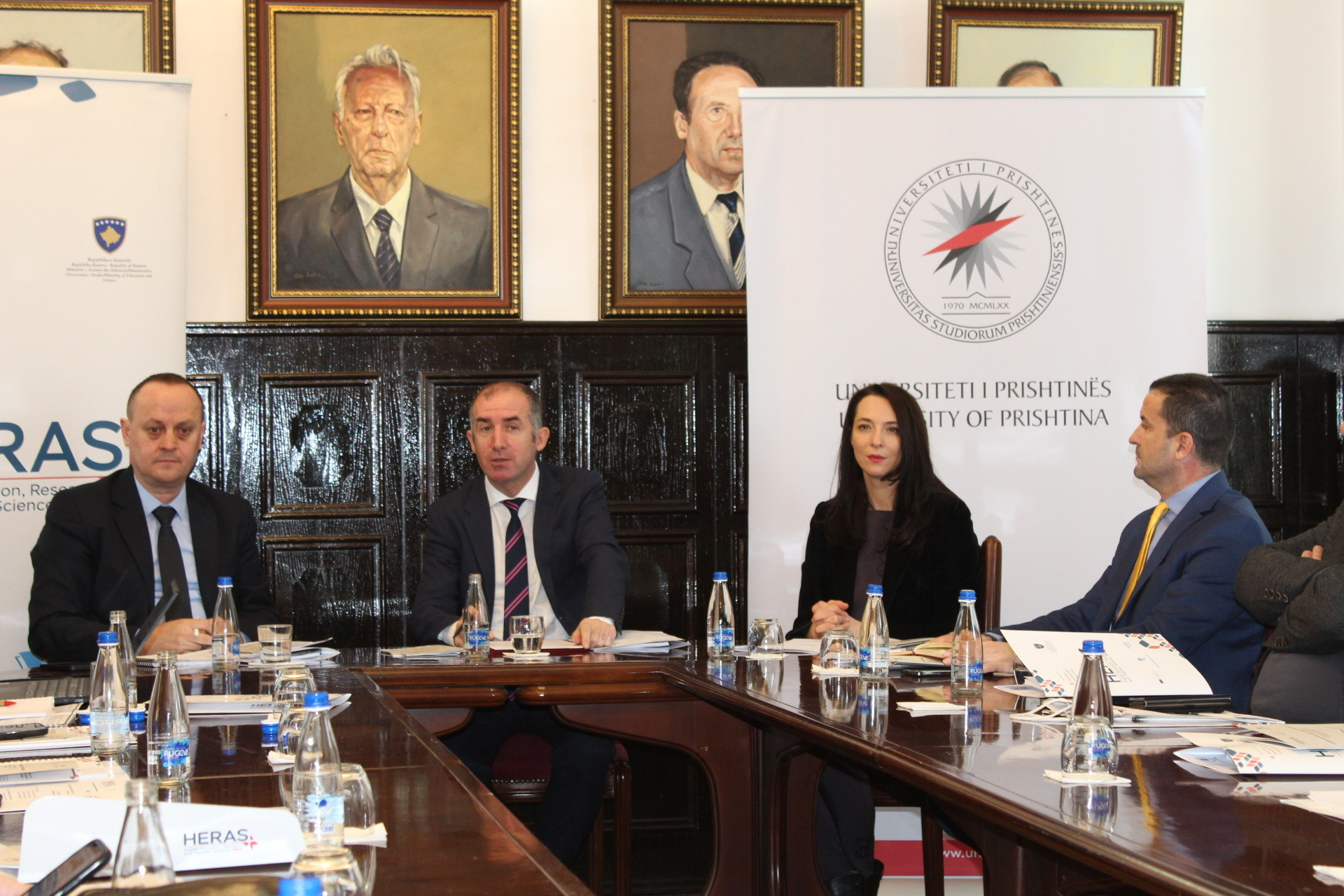 Është lansuar udhëzuesi për zhvillimin e kurrikulit për Universitetin e Prishtinës “Hasan Prishtina”