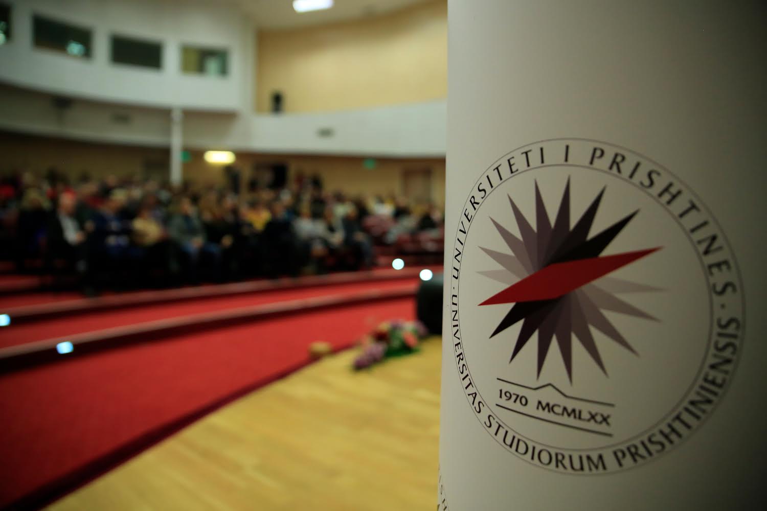 Universiteti i Prishtinës shpall konkurs plotësues për angazhim të bashkëpunëtorëve të jashtëm për ligjërata dhe ushtrime