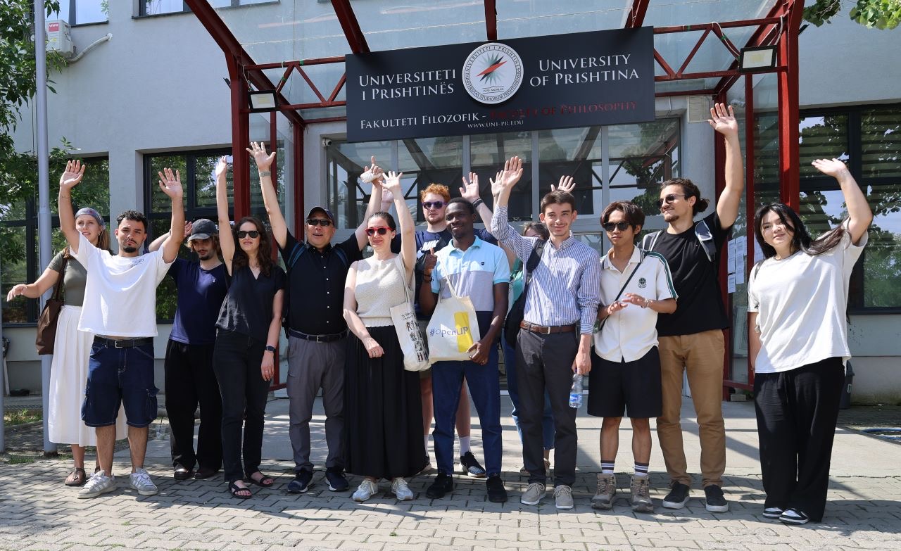 A Different Morning at the Summer University: Lectures, Experiments, Socializing, and Smiles