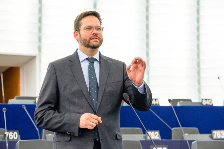 EU Integration and Kosovo’s Tomorrow: MEP Mandl Speaks at University of Prishtina