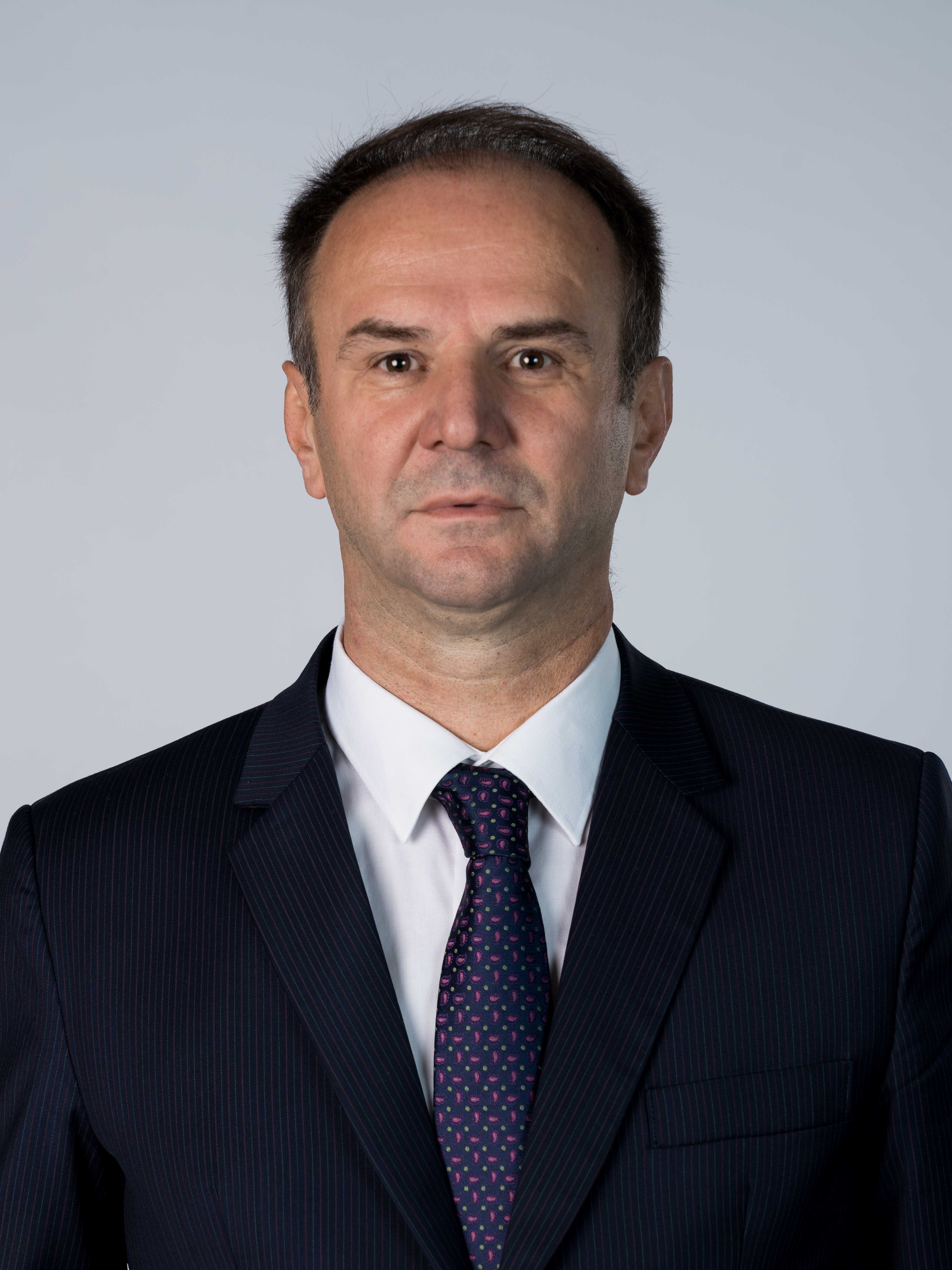 Hajredin Kuçi