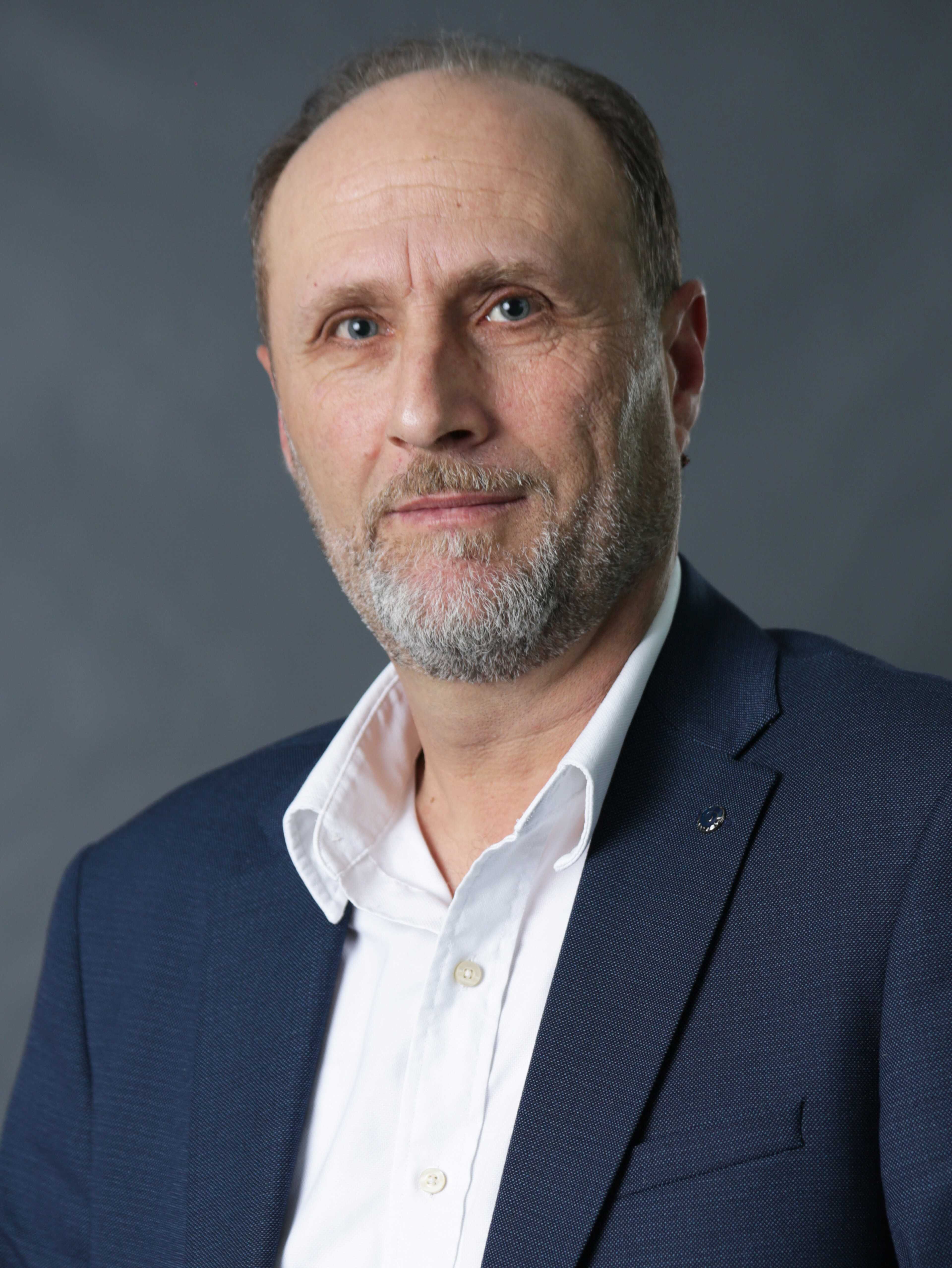 Emin  Emini 