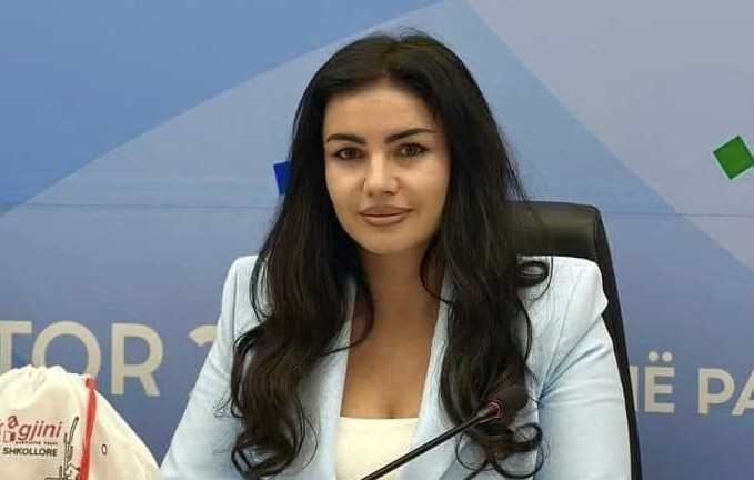 Adelinë Selmani
