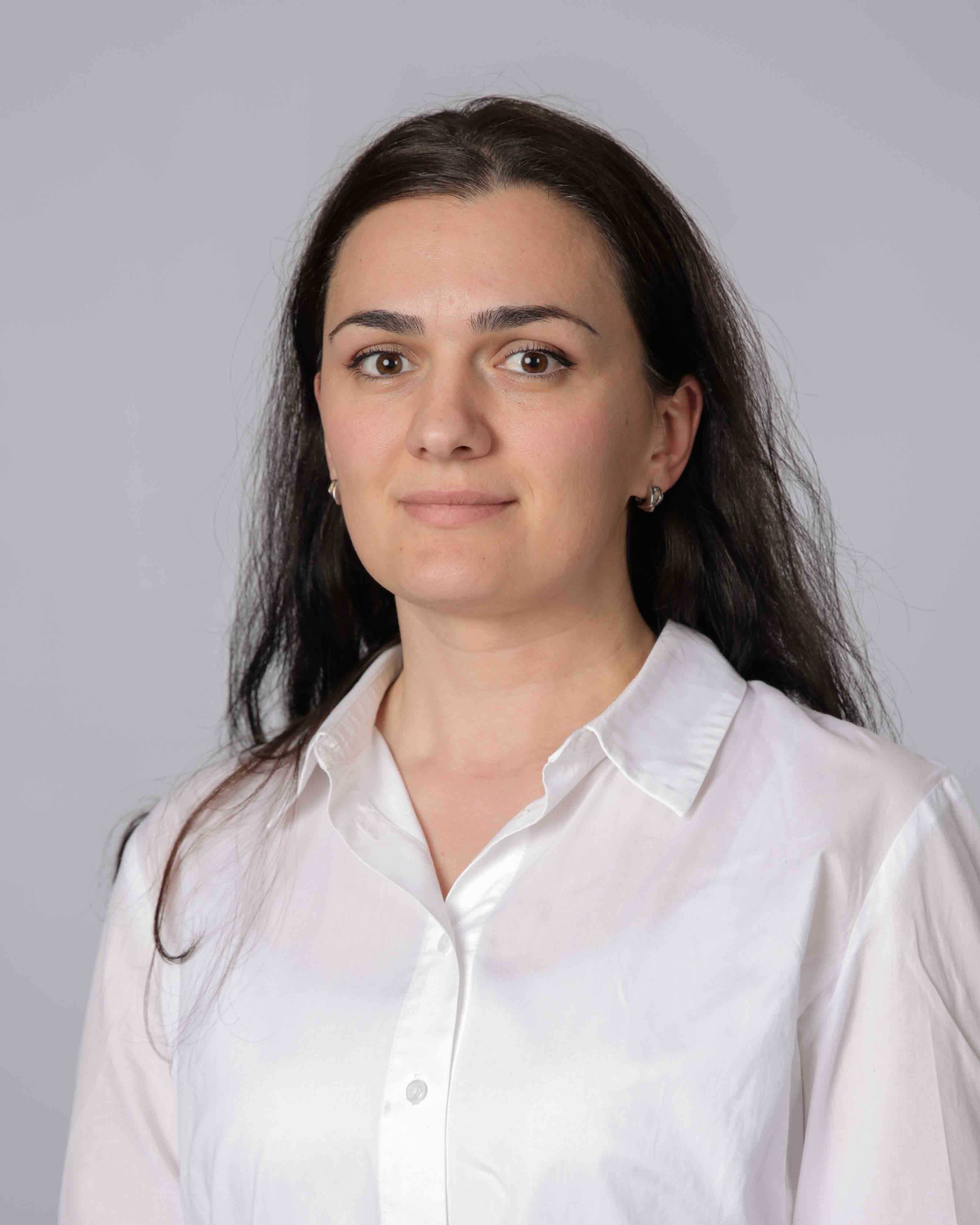 Gentiana Hasani-Bekteshi